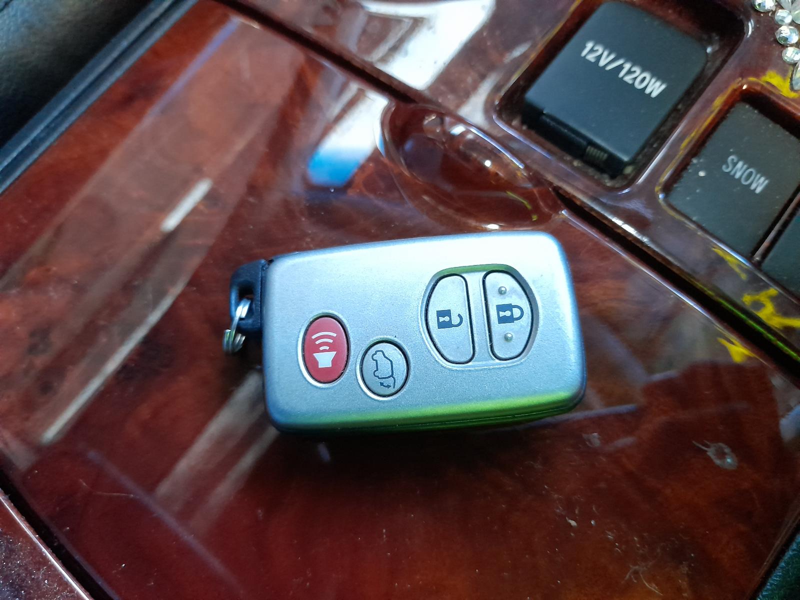 2013 Toyota Kluger Airbag Module/Sensor View Auto part Airbag Module/Sensor Toyota Kluger 2013