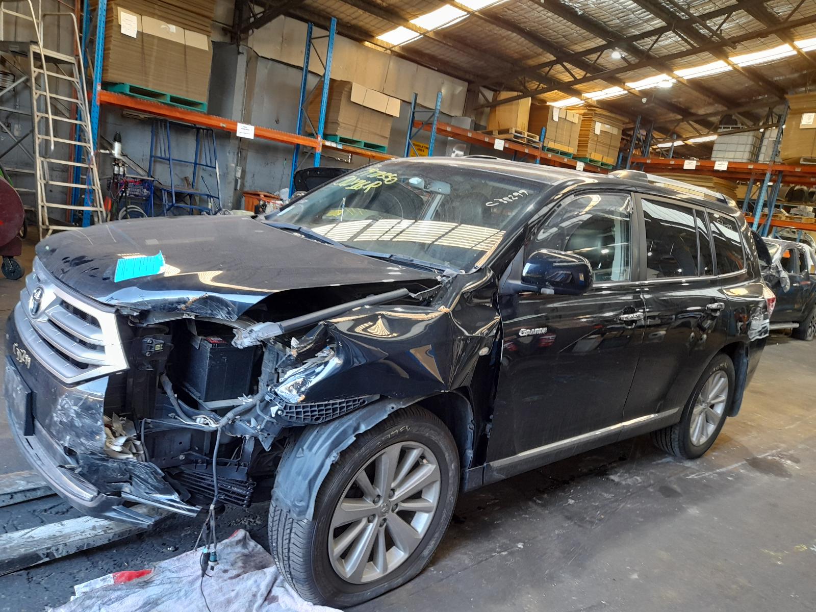 2013 Toyota Kluger Airbag Module/Sensor View Auto part Airbag Module/Sensor Toyota Kluger 2013