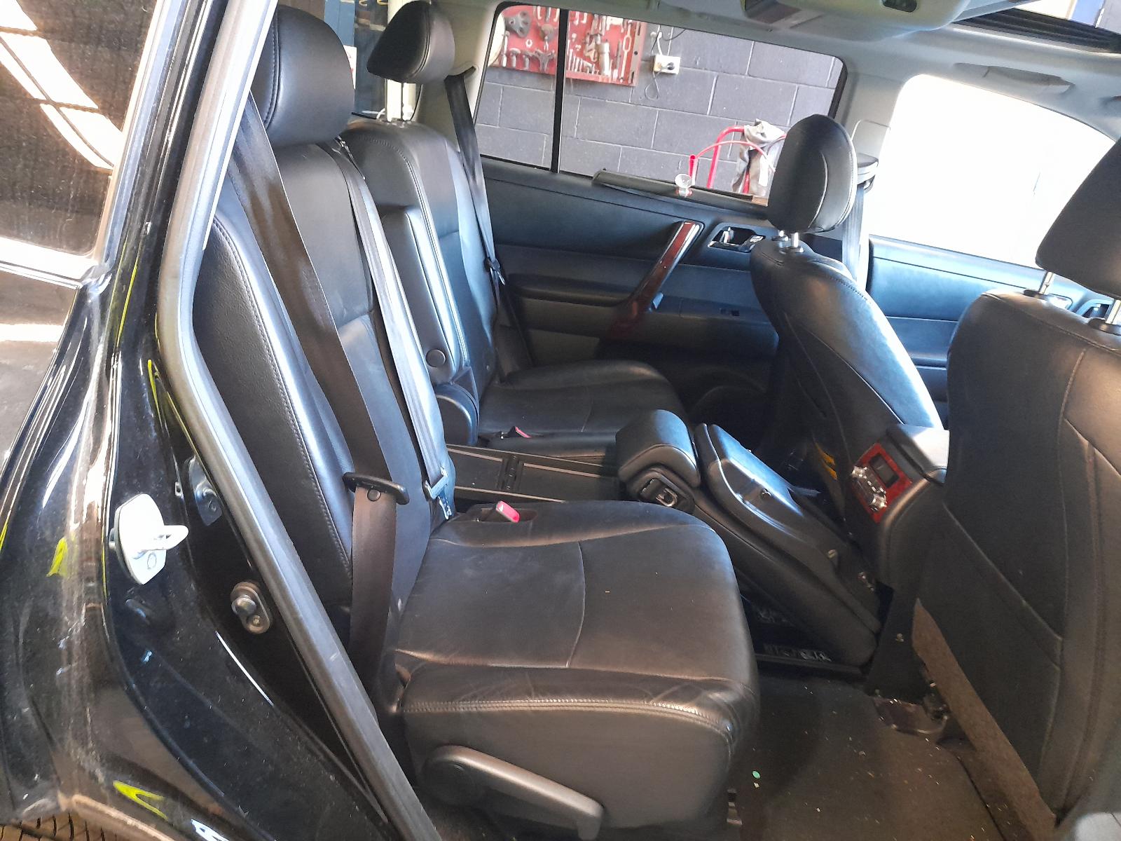 2013 Toyota Kluger Airbag Module/Sensor View Auto part Airbag Module/Sensor Toyota Kluger 2013