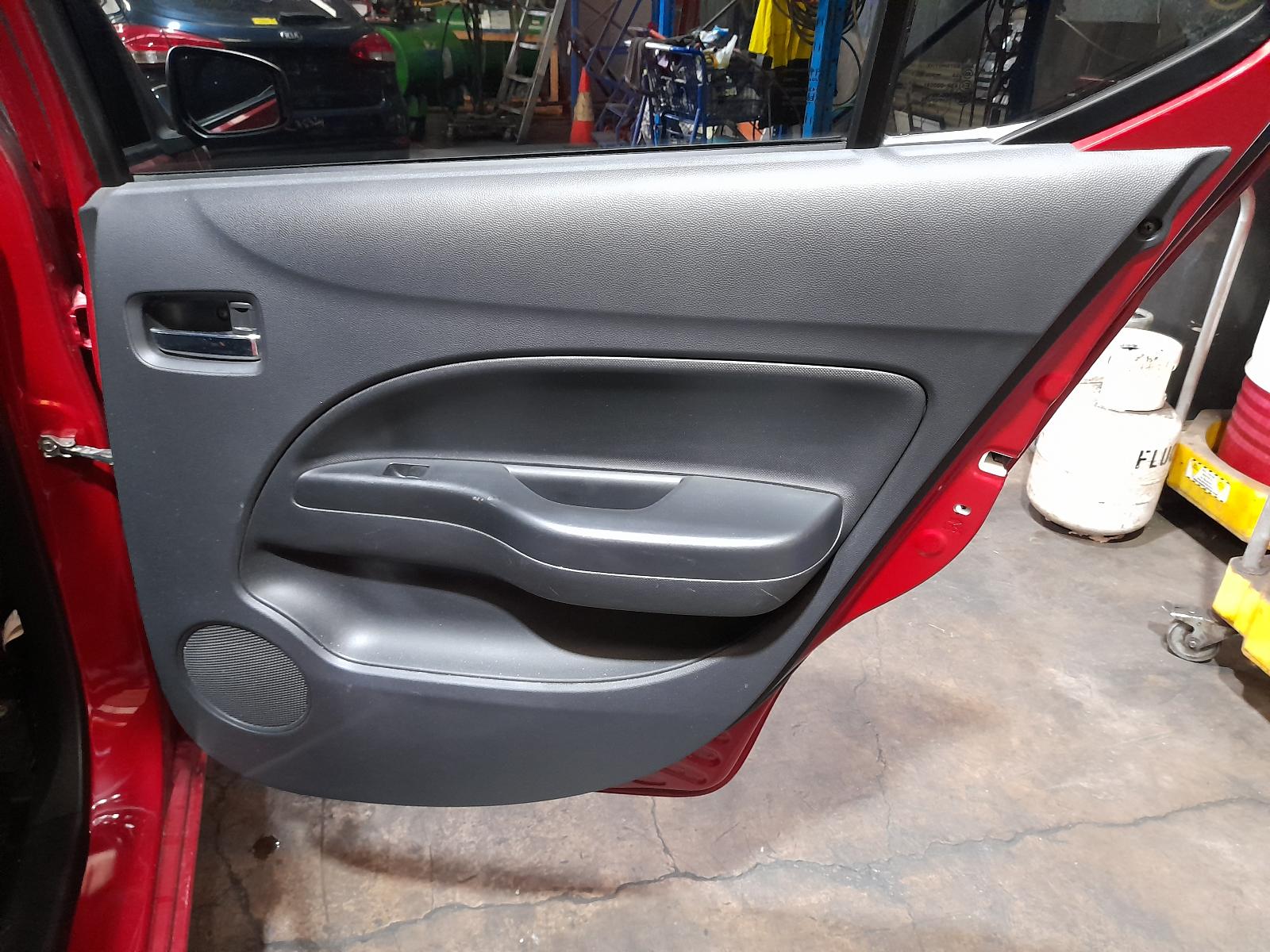 View Auto part Right Door Mirror Mitsubishi Mirage 2014