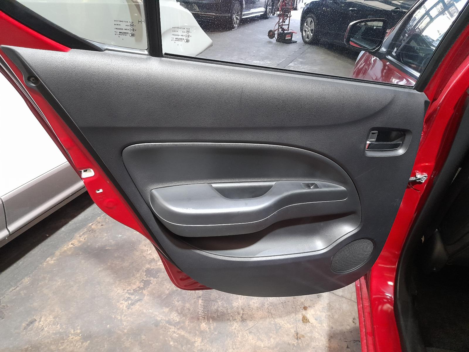 View Auto part Right Door Mirror Mitsubishi Mirage 2014