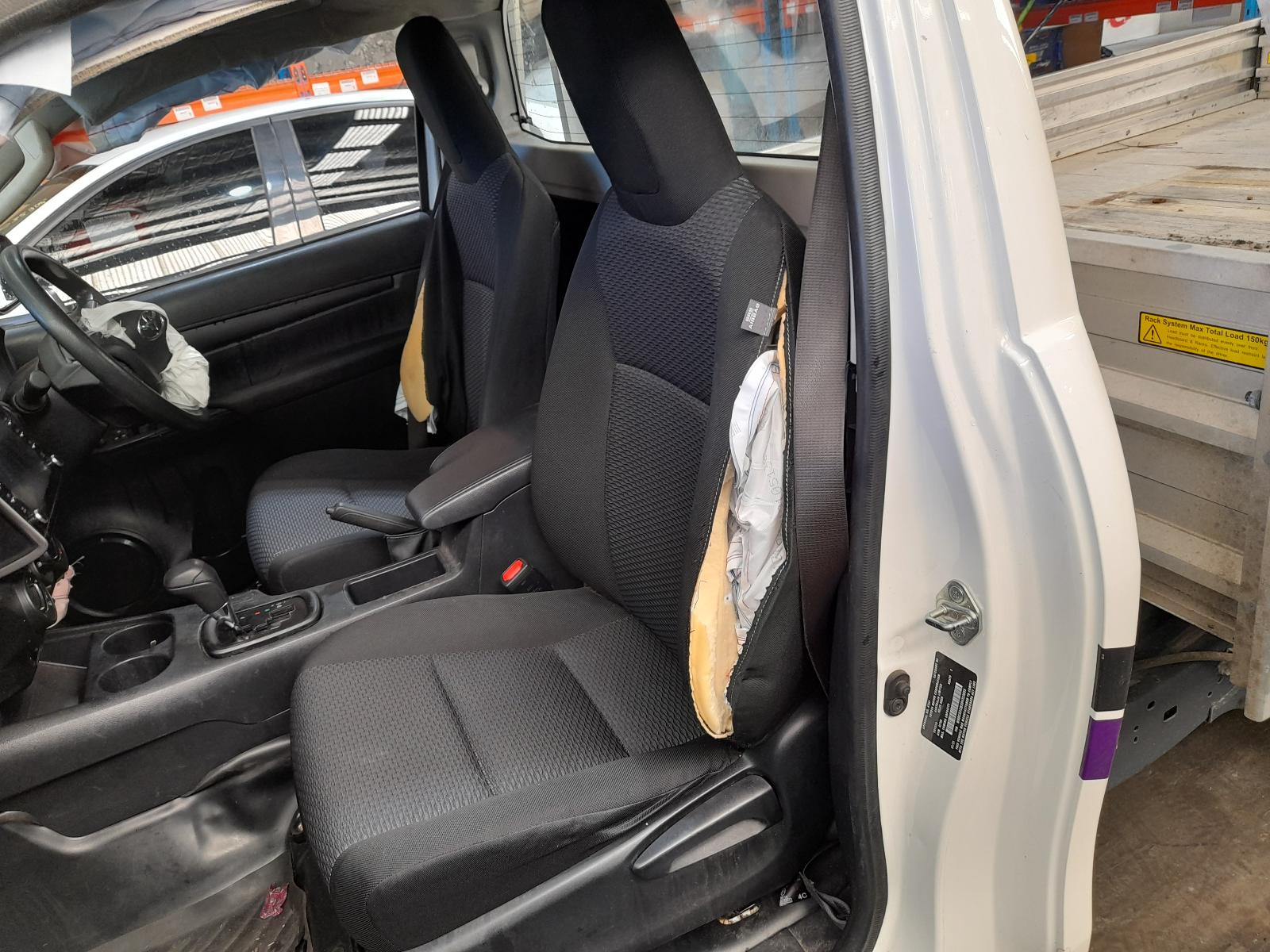 2021 Toyota Hilux Right Headlamp View Auto part Right Headlamp Toyota Hilux 2021