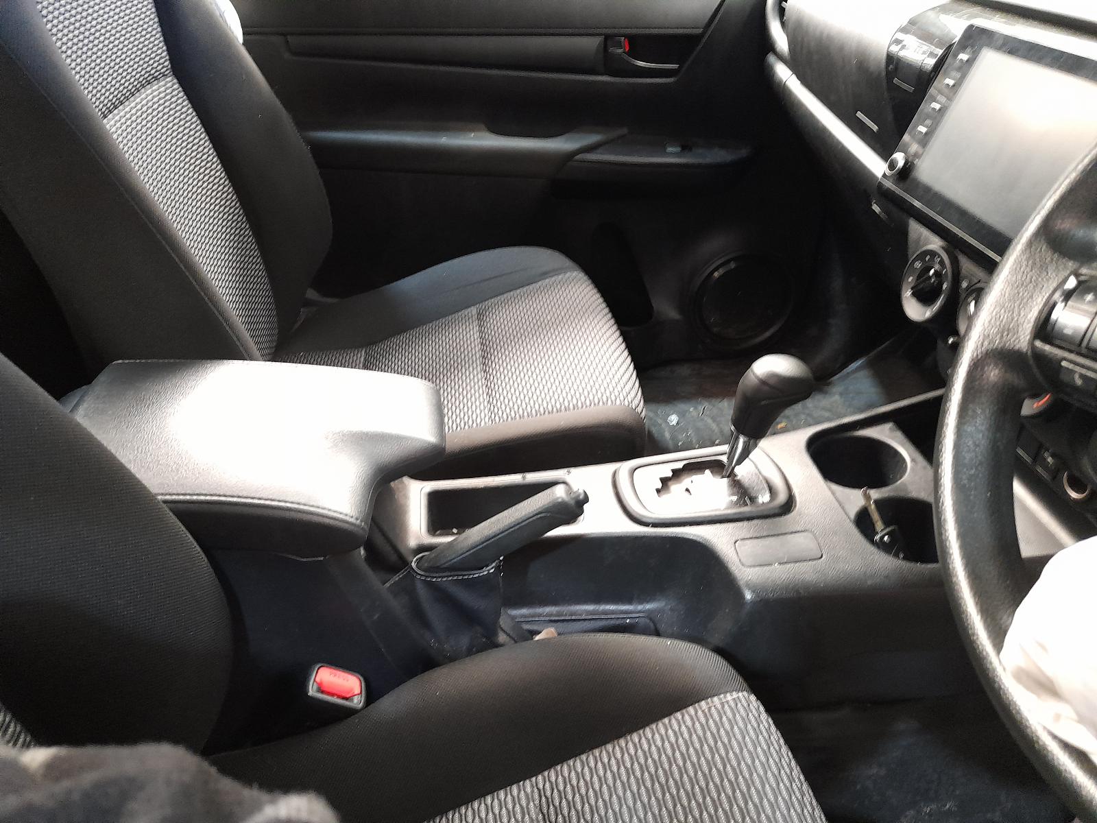 2021 Toyota Hilux Right Headlamp View Auto part Right Headlamp Toyota Hilux 2021