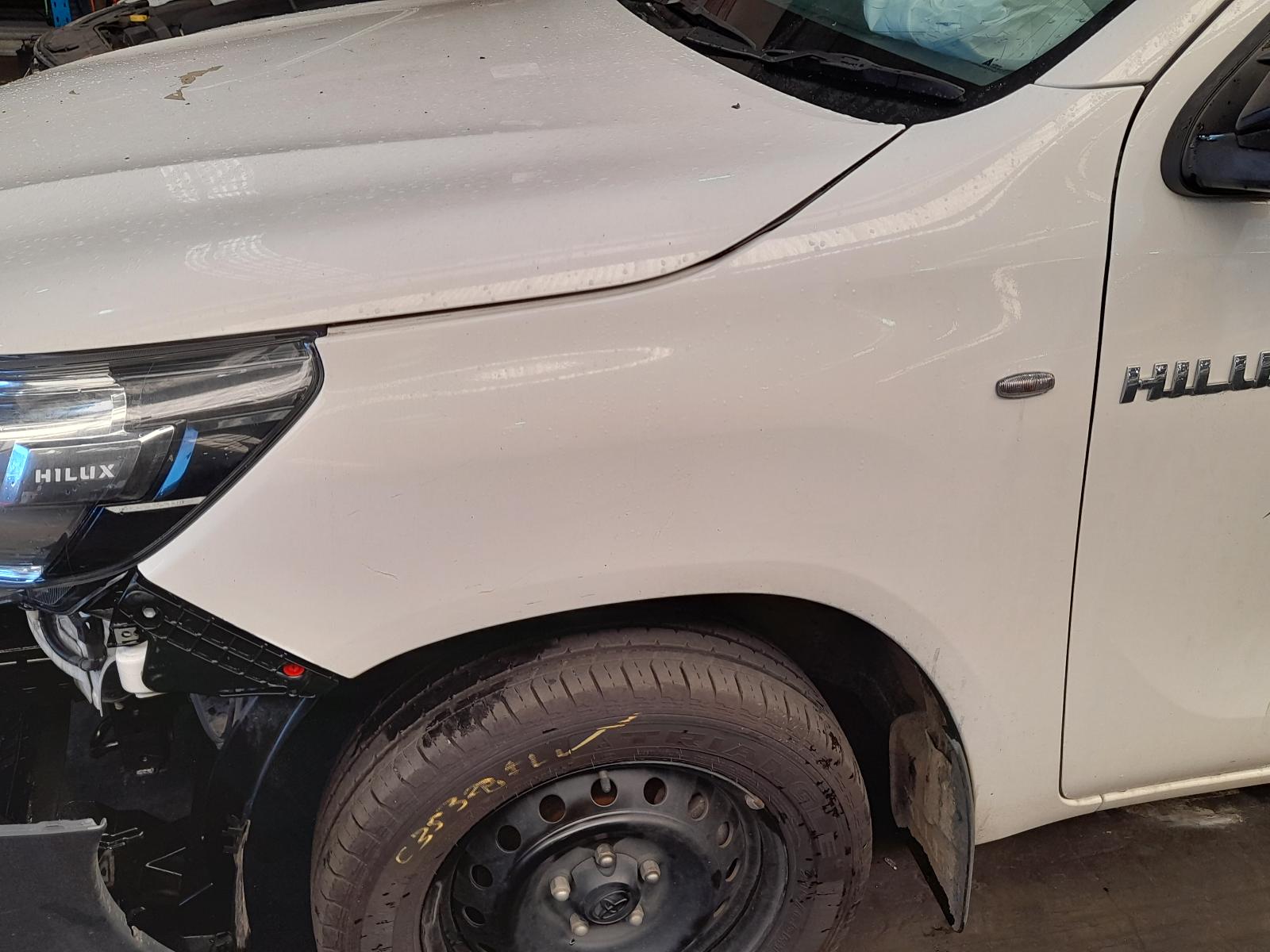 2021 Toyota Hilux Right Headlamp View Auto part Right Headlamp Toyota Hilux 2021