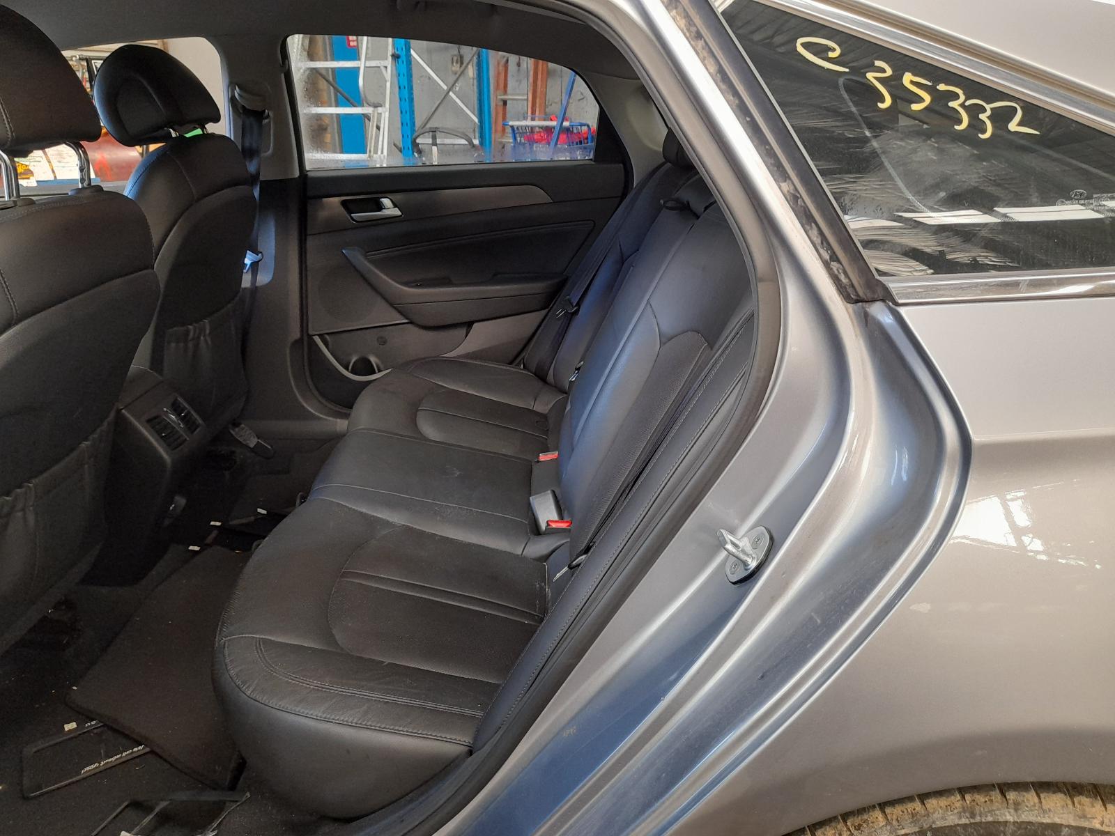 View Auto part Radio/Cd/Dvd/Sat/Tv Hyundai Sonata 2015