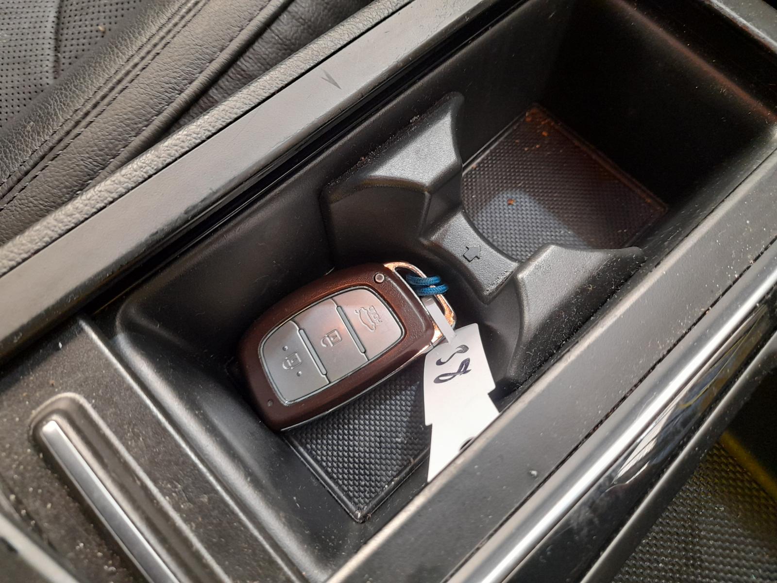 View Auto part Radio/Cd/Dvd/Sat/Tv Hyundai Sonata 2015