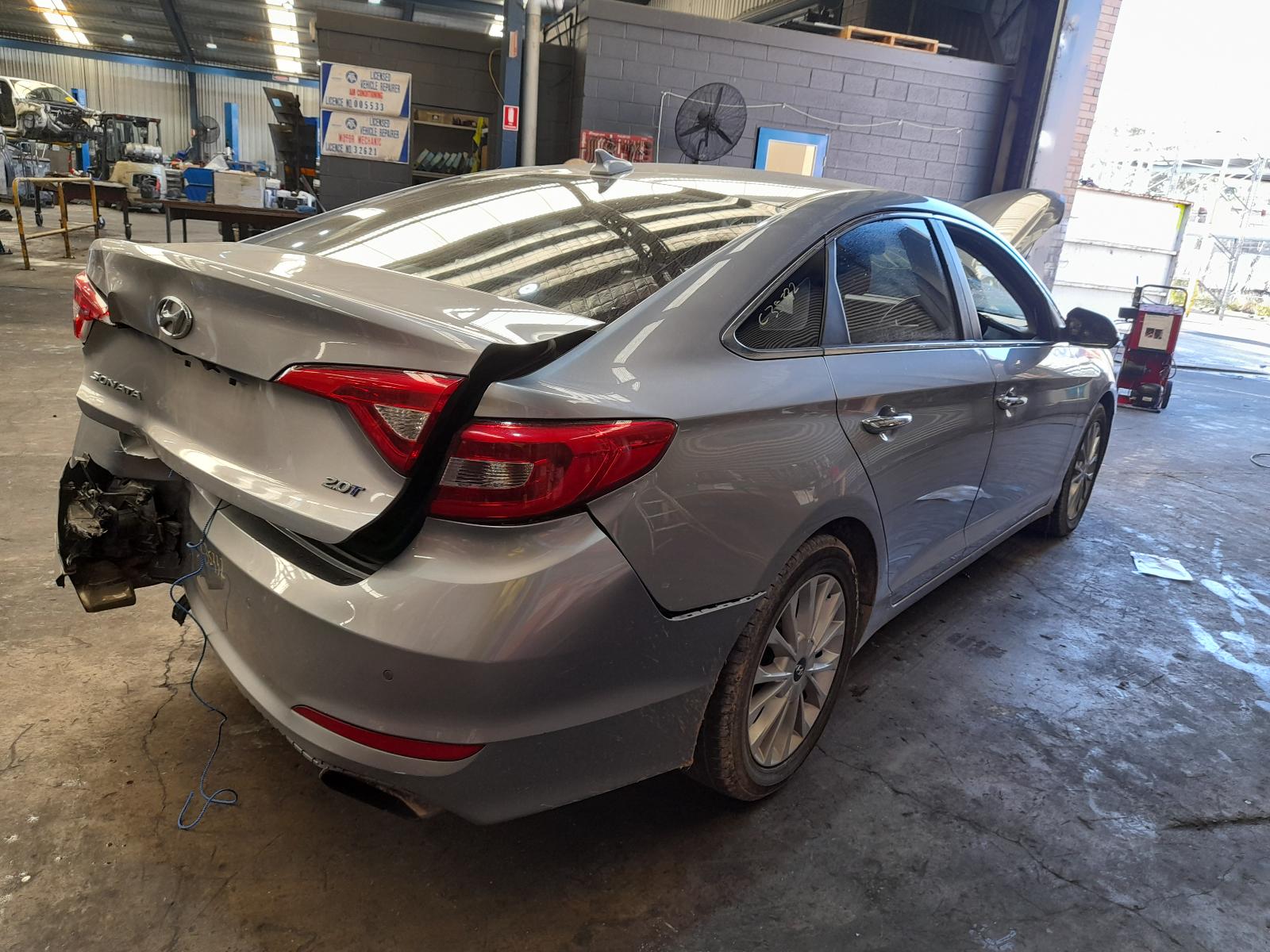 View Auto part Radio/Cd/Dvd/Sat/Tv Hyundai Sonata 2015