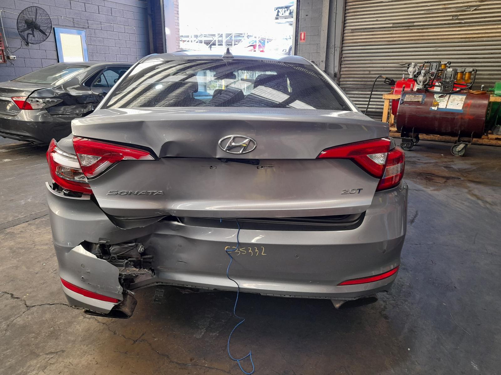 View Auto part Radio/Cd/Dvd/Sat/Tv Hyundai Sonata 2015
