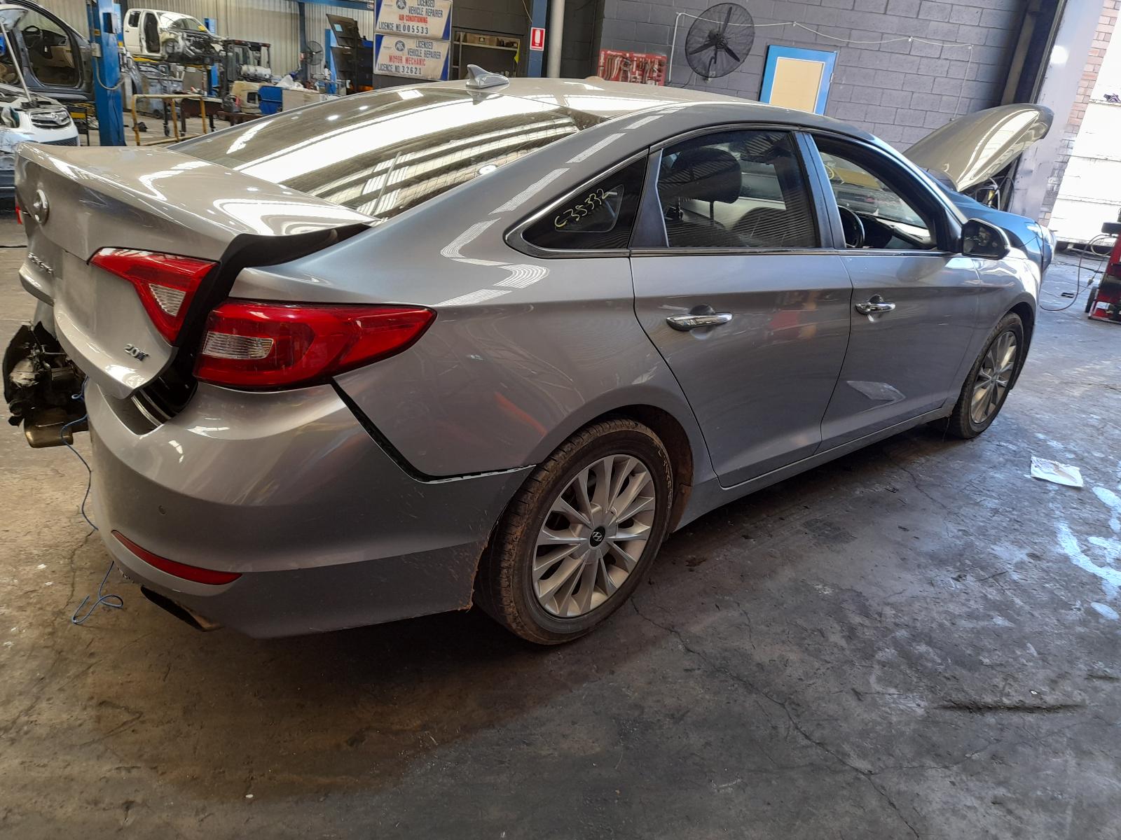 View Auto part Radio/Cd/Dvd/Sat/Tv Hyundai Sonata 2015