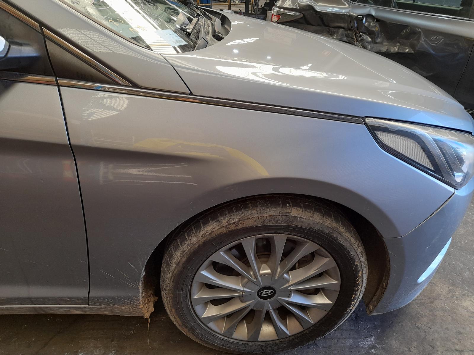 View Auto part Radio/Cd/Dvd/Sat/Tv Hyundai Sonata 2015