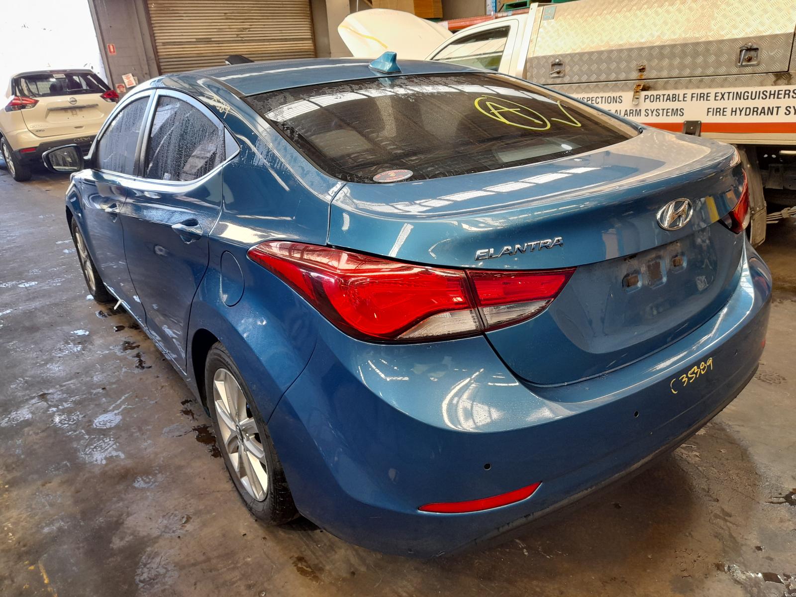 View Auto part Right Indicator/Fog/Side Hyundai Elantra 2014