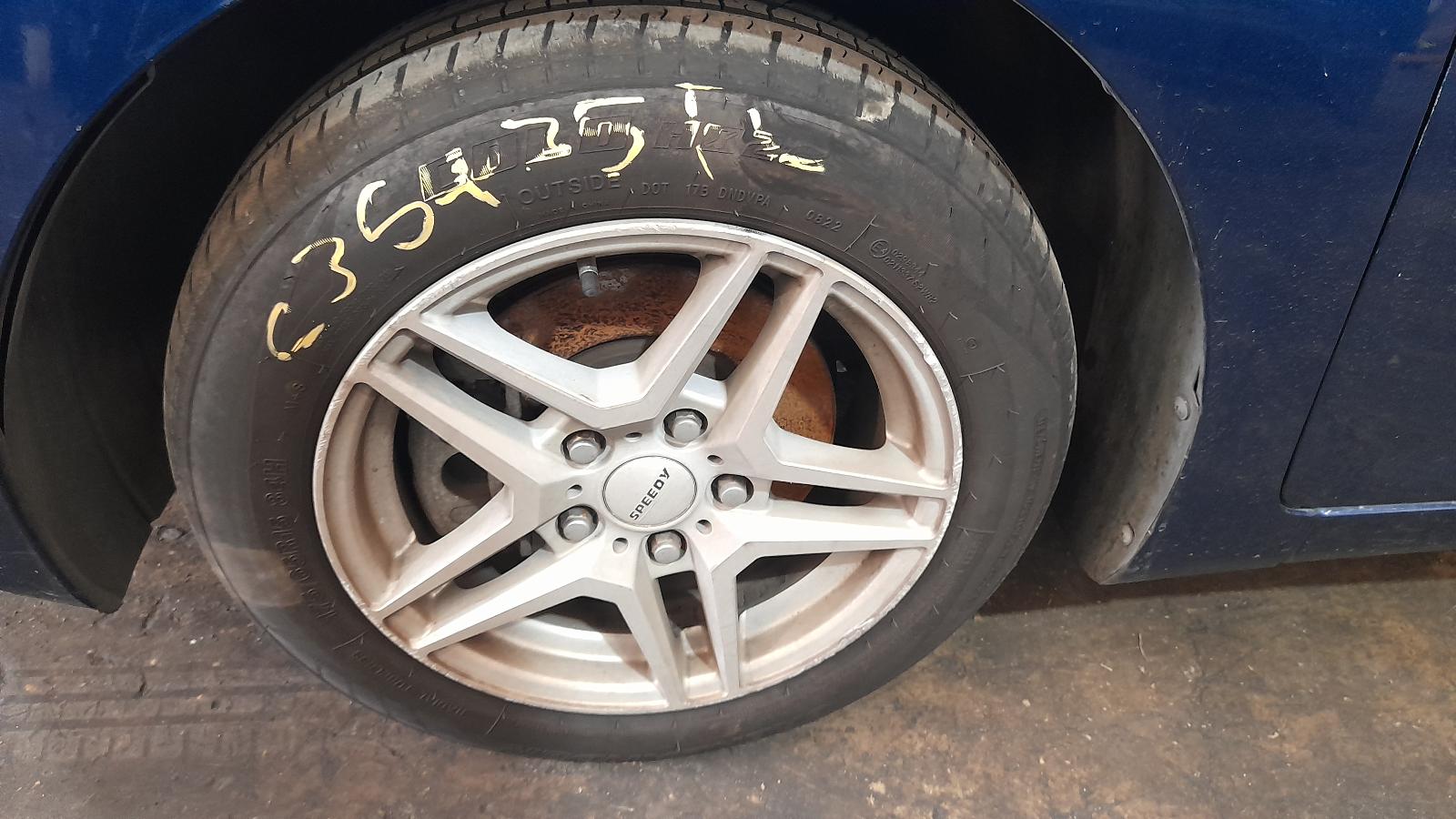 View Auto part Seatbelt/Stalk Hyundai Elantra 2013