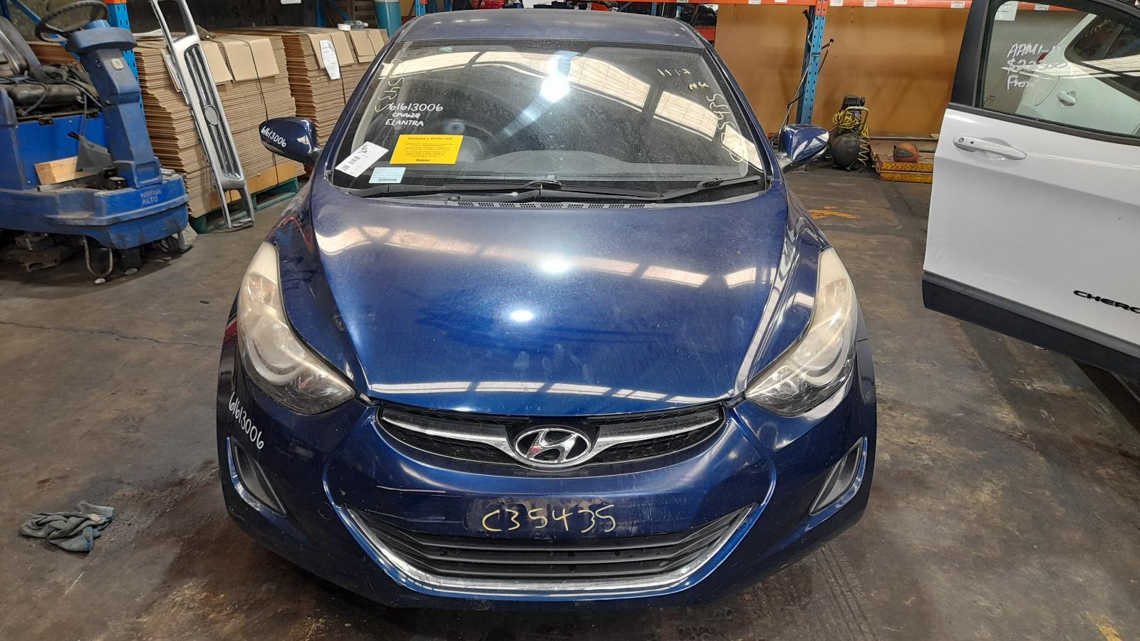 View Auto part Seatbelt/Stalk Hyundai Elantra 2013