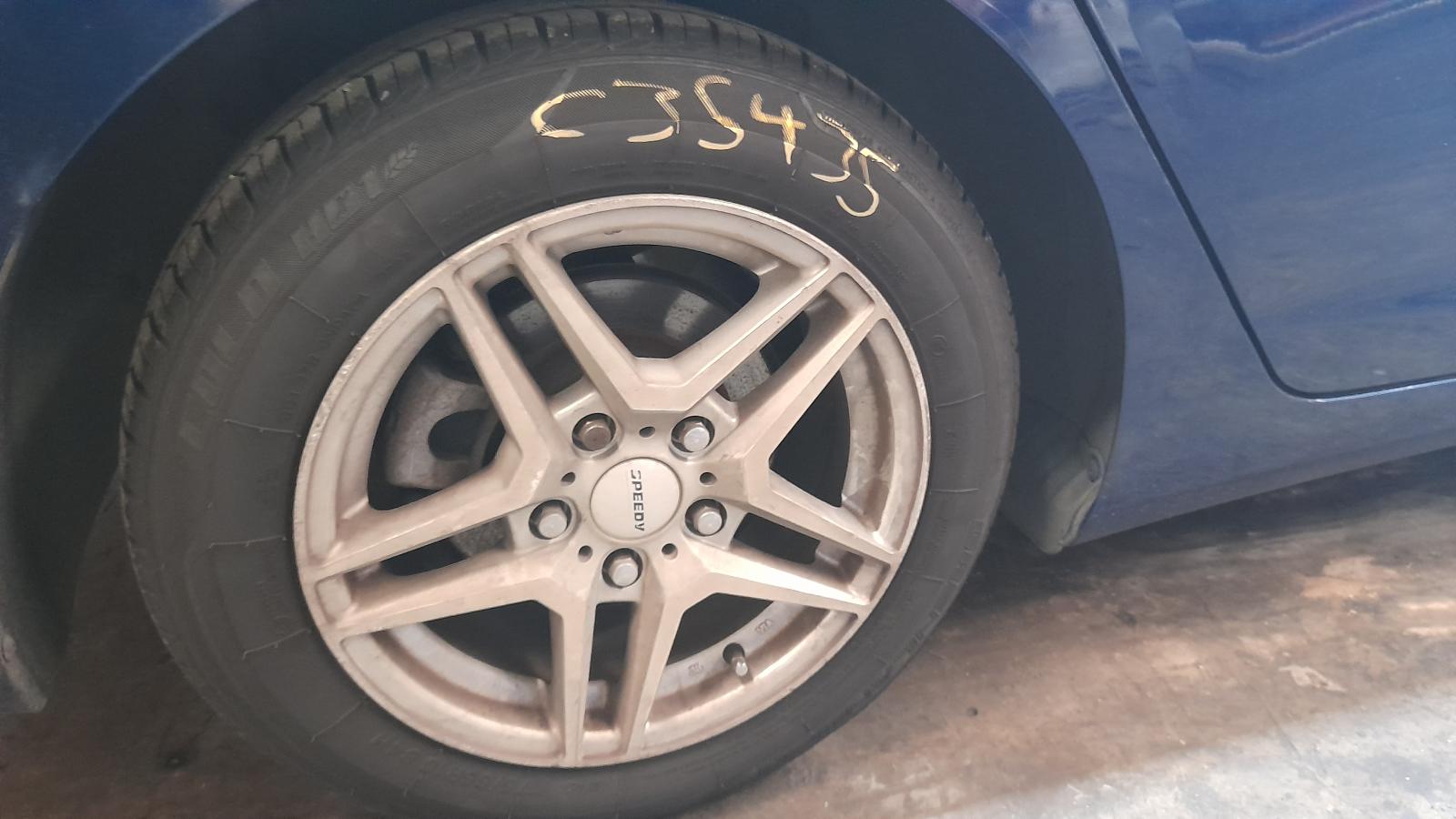 View Auto part Seatbelt/Stalk Hyundai Elantra 2013