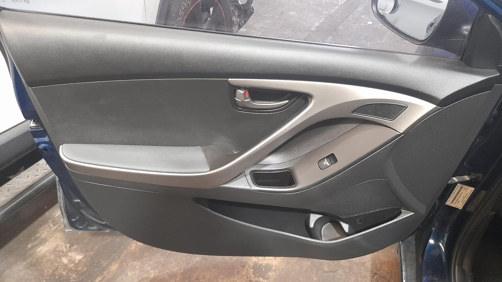 View Auto part Seatbelt/Stalk Hyundai Elantra 2013