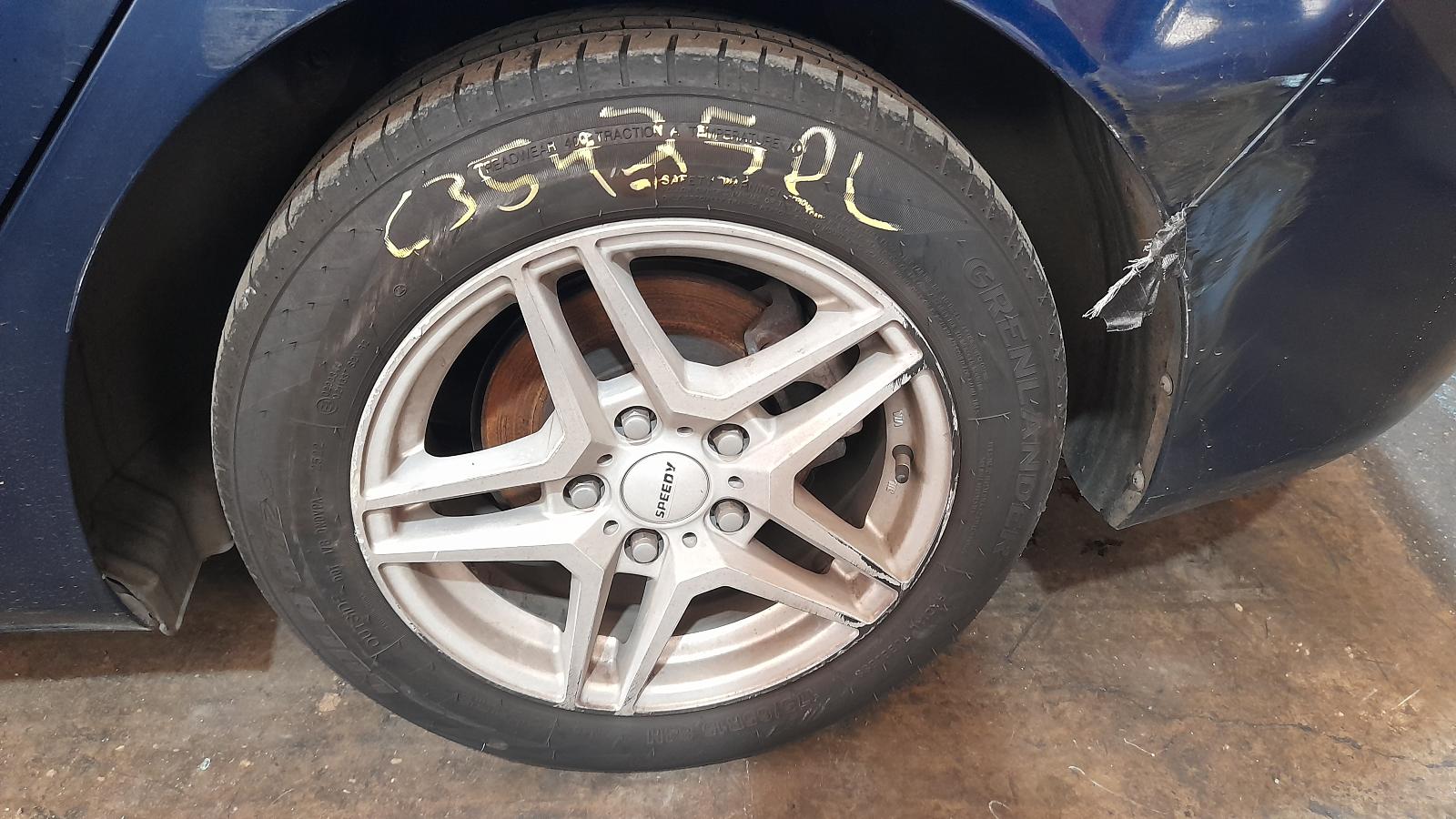 View Auto part Seatbelt/Stalk Hyundai Elantra 2013