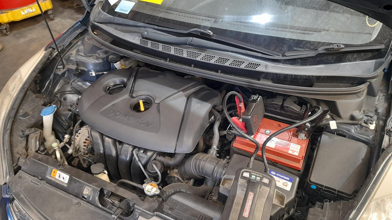 View Auto part Seatbelt/Stalk Hyundai Elantra 2013