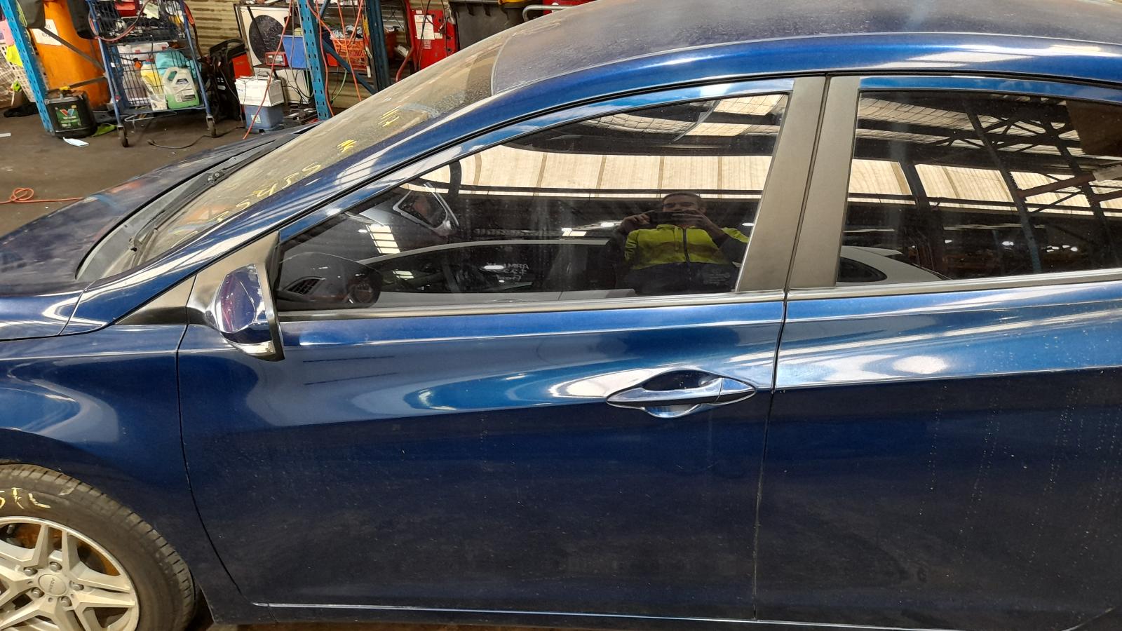 View Auto part Seatbelt/Stalk Hyundai Elantra 2013