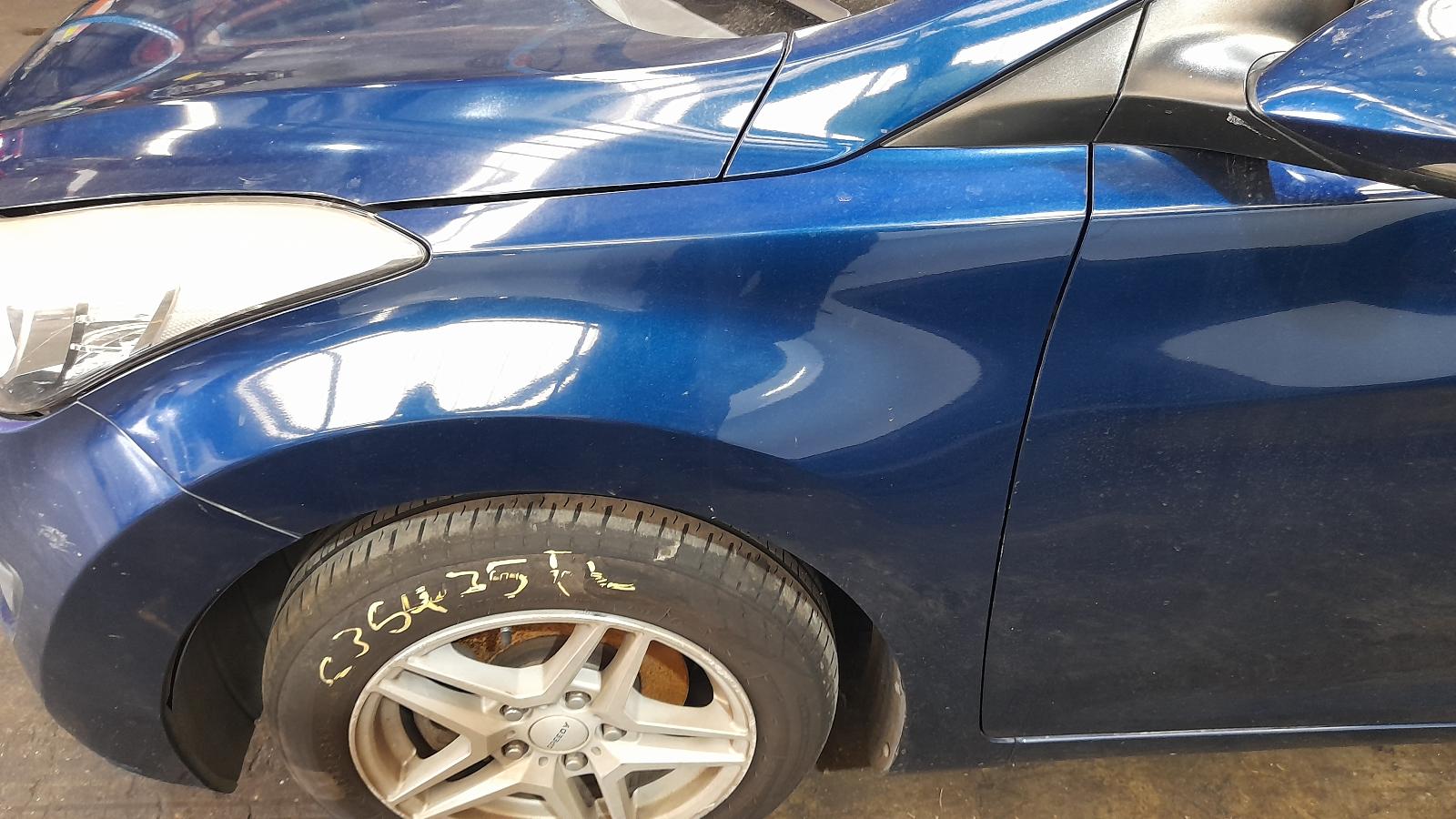 View Auto part Seatbelt/Stalk Hyundai Elantra 2013