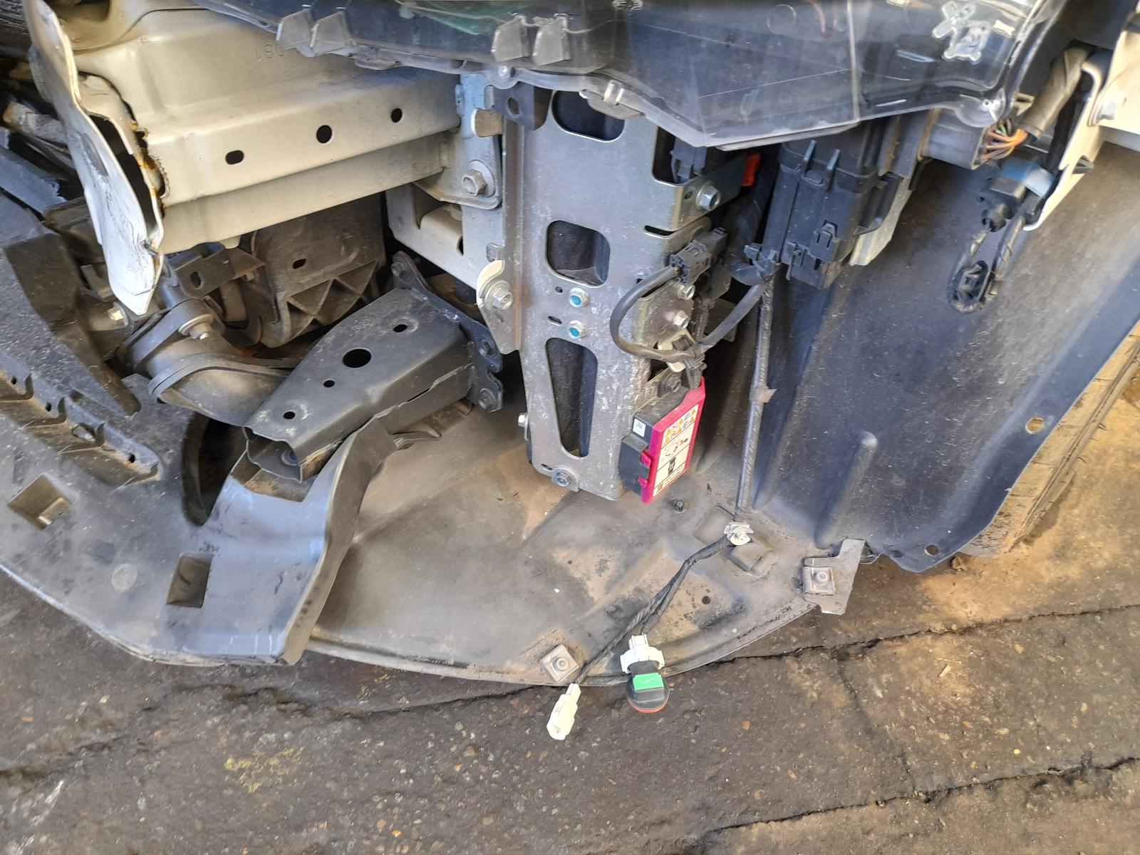 View Auto part Airbag Module/Sensor Mazda 6 2014