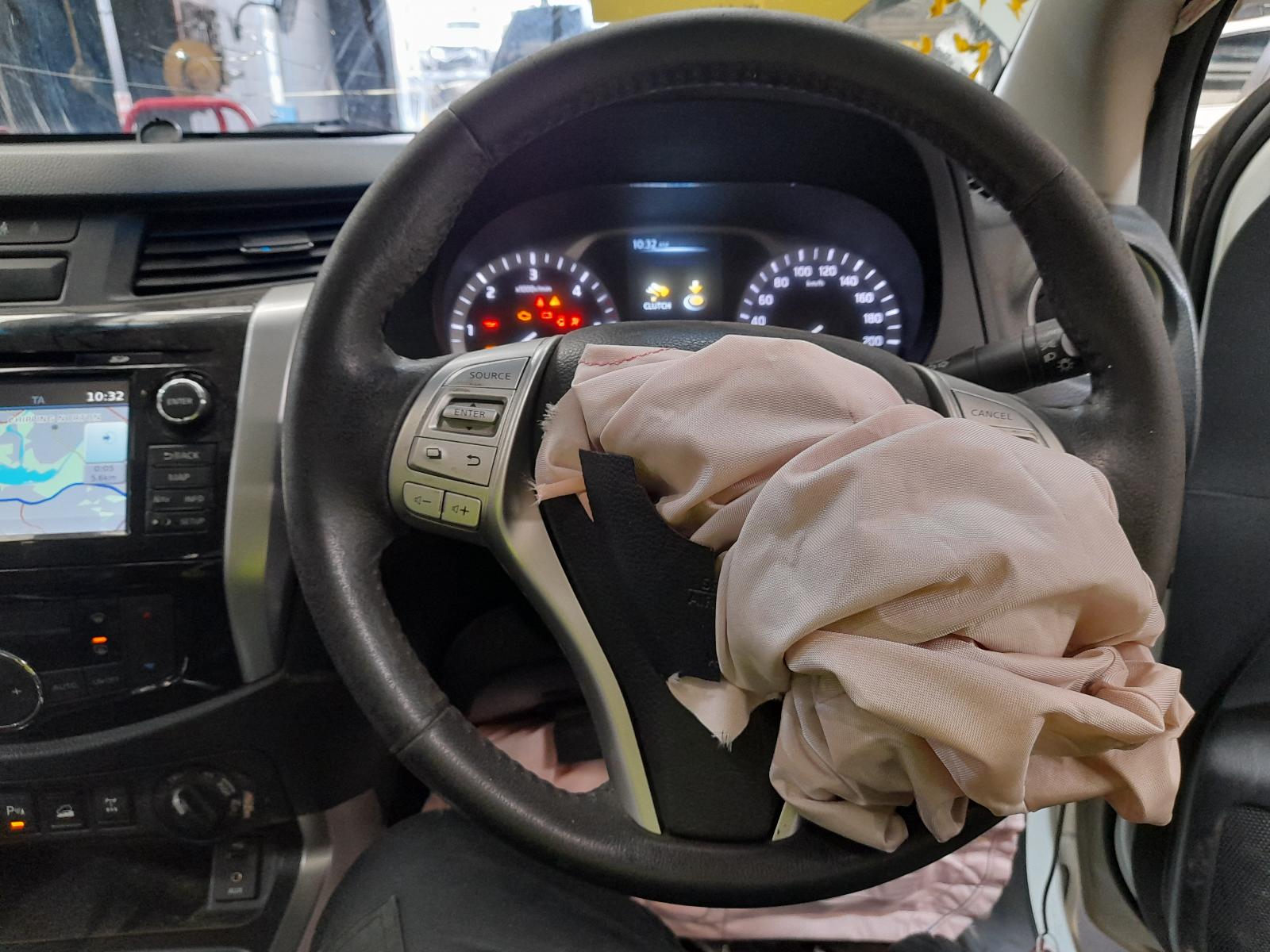 View Auto part Ecu Nissan Navara 2016