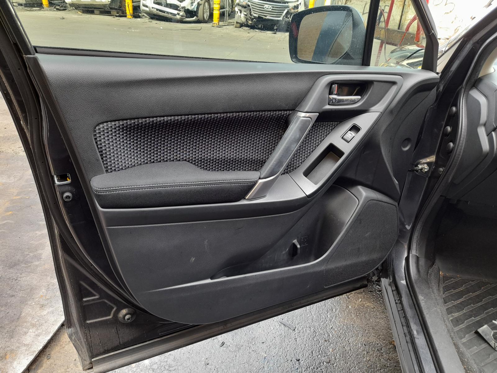 View Auto part Trans/Gearbox Subaru Forester 2016