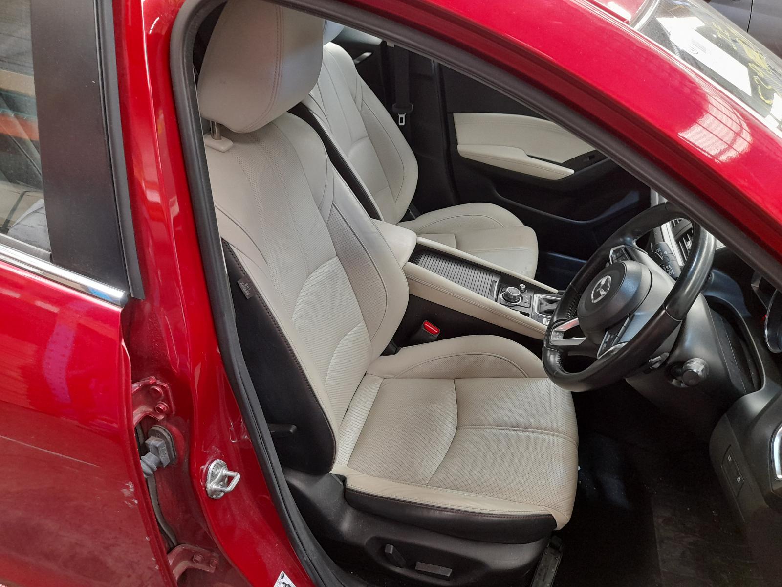 View Auto part Door/Boot/Gate Lock Mazda 3 2017