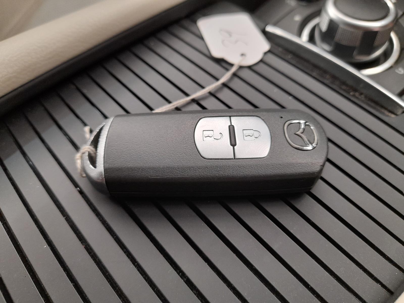 View Auto part Door/Boot/Gate Lock Mazda 3 2017