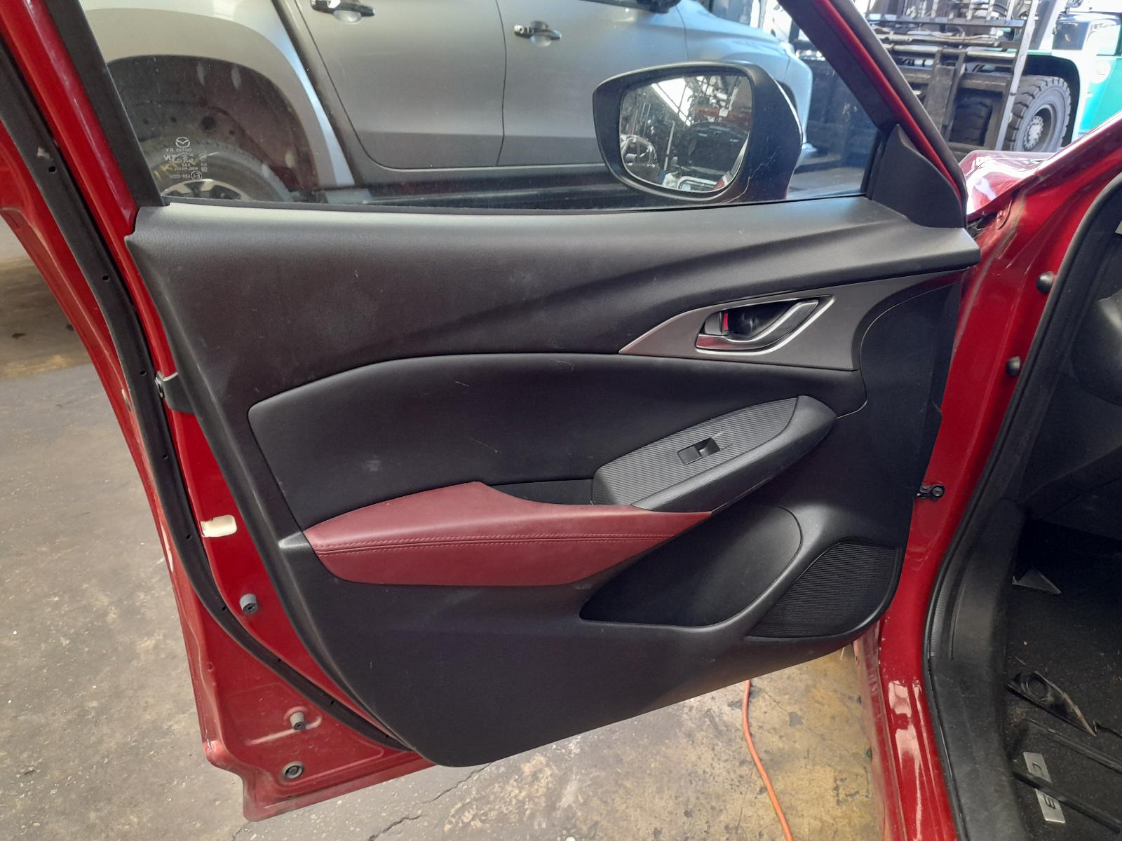 View Auto part Sunvisor Mazda Cx3 2015