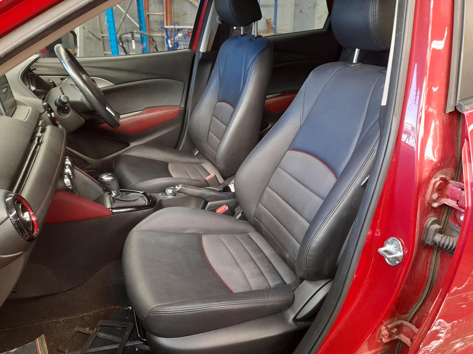 View Auto part Sunvisor Mazda Cx3 2015