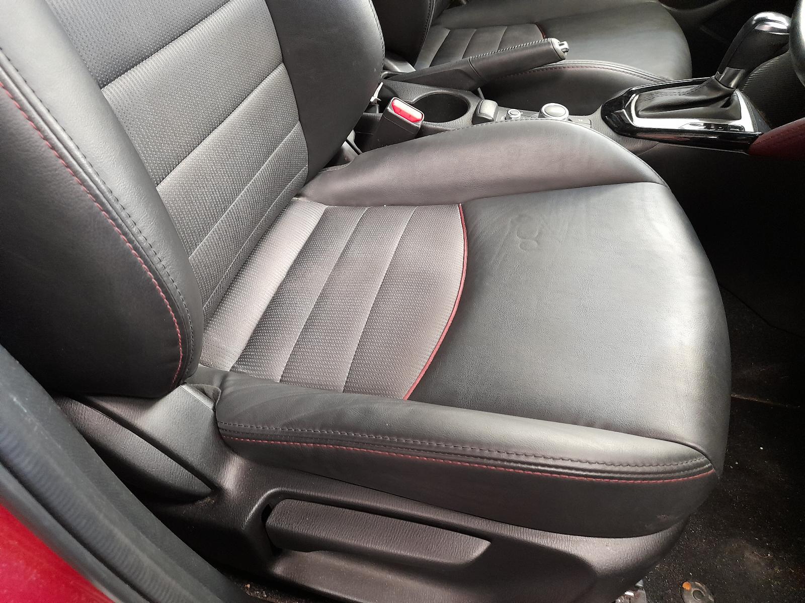 View Auto part Sunvisor Mazda Cx3 2015