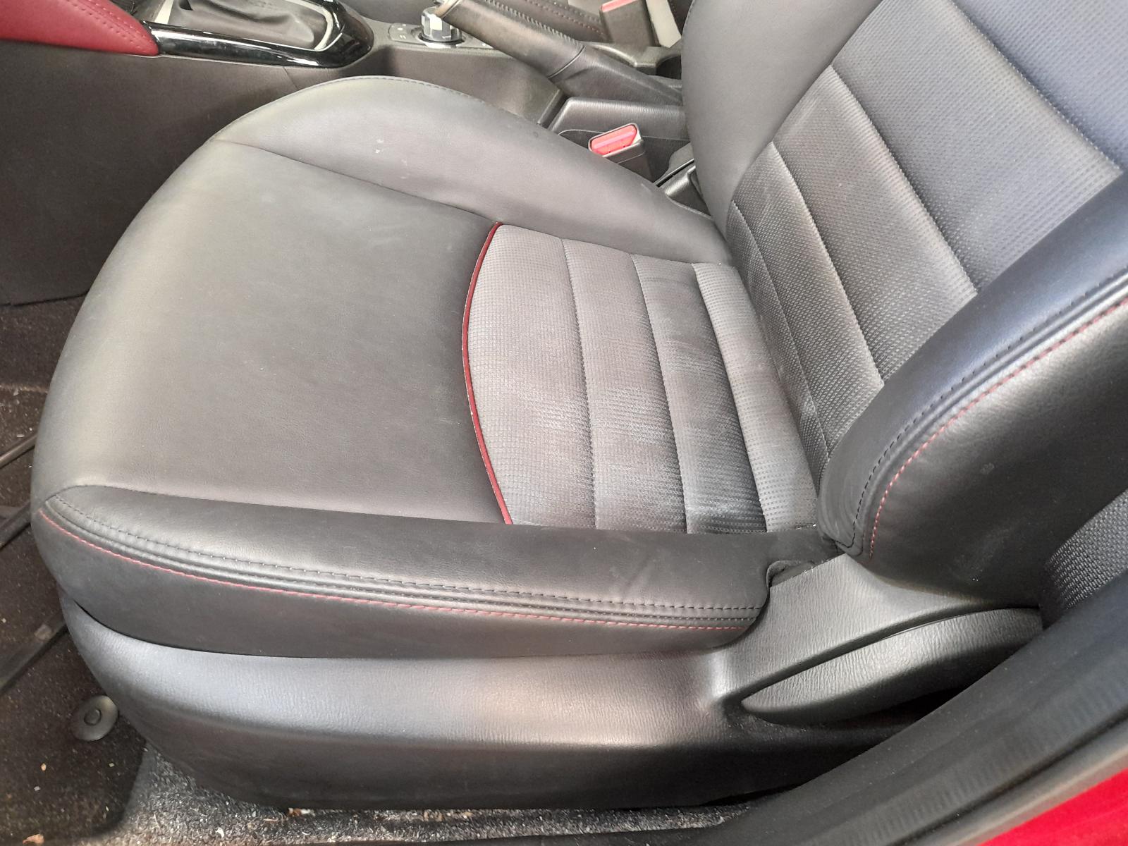 View Auto part Sunvisor Mazda Cx3 2015