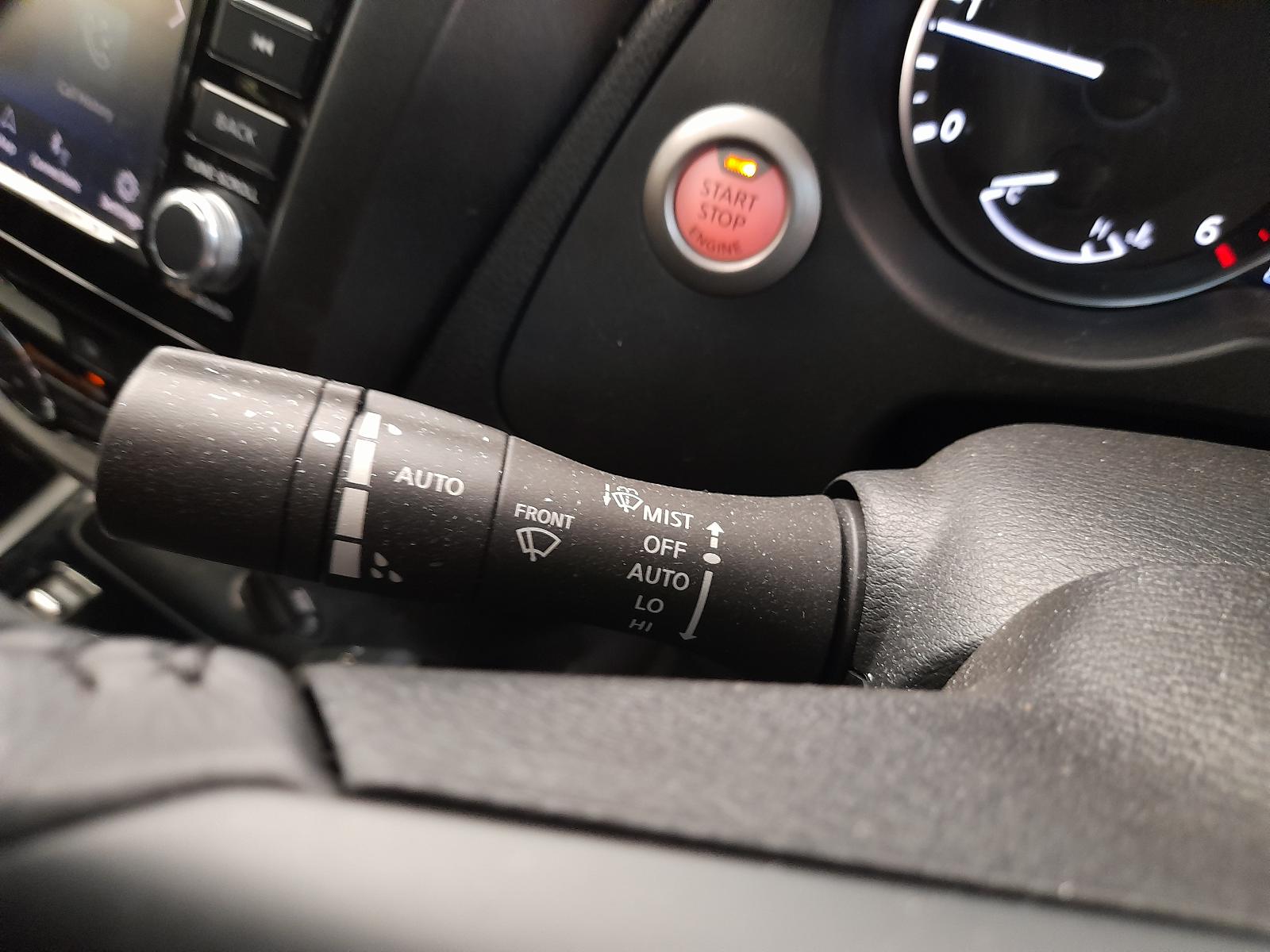 View Auto part Ecu Nissan Navara 2021