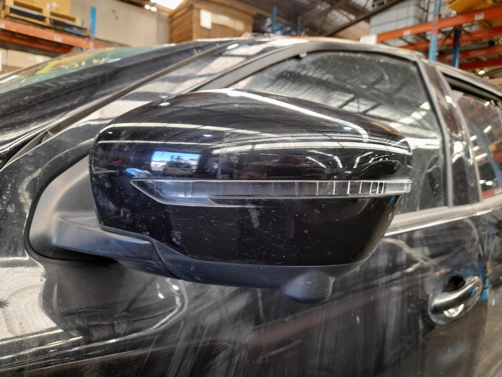 View Auto part Ecu Nissan Navara 2021