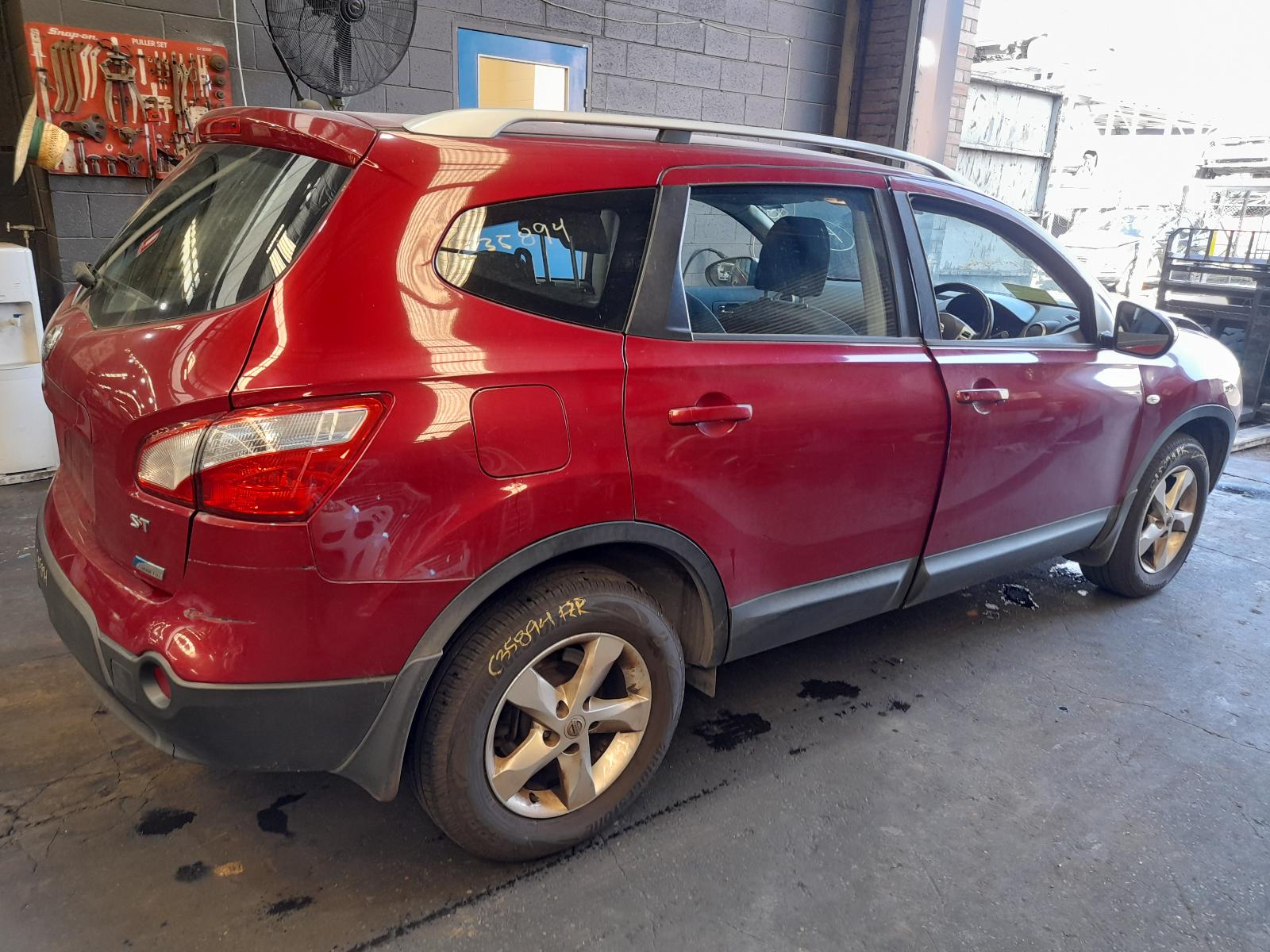 2012 Nissan Dualis Parcel Shelf Cargo Blind View Auto part Parcel Shelf Cargo Blind Nissan Dualis 2012