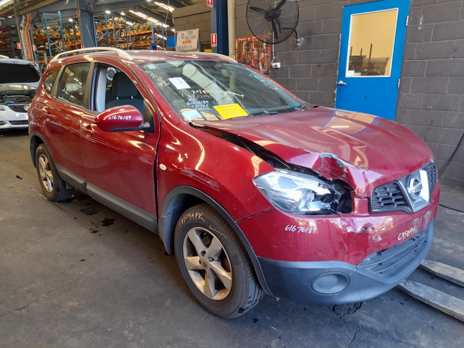 2012 Nissan Dualis Parcel Shelf Cargo Blind View Auto part Parcel Shelf Cargo Blind Nissan Dualis 2012
