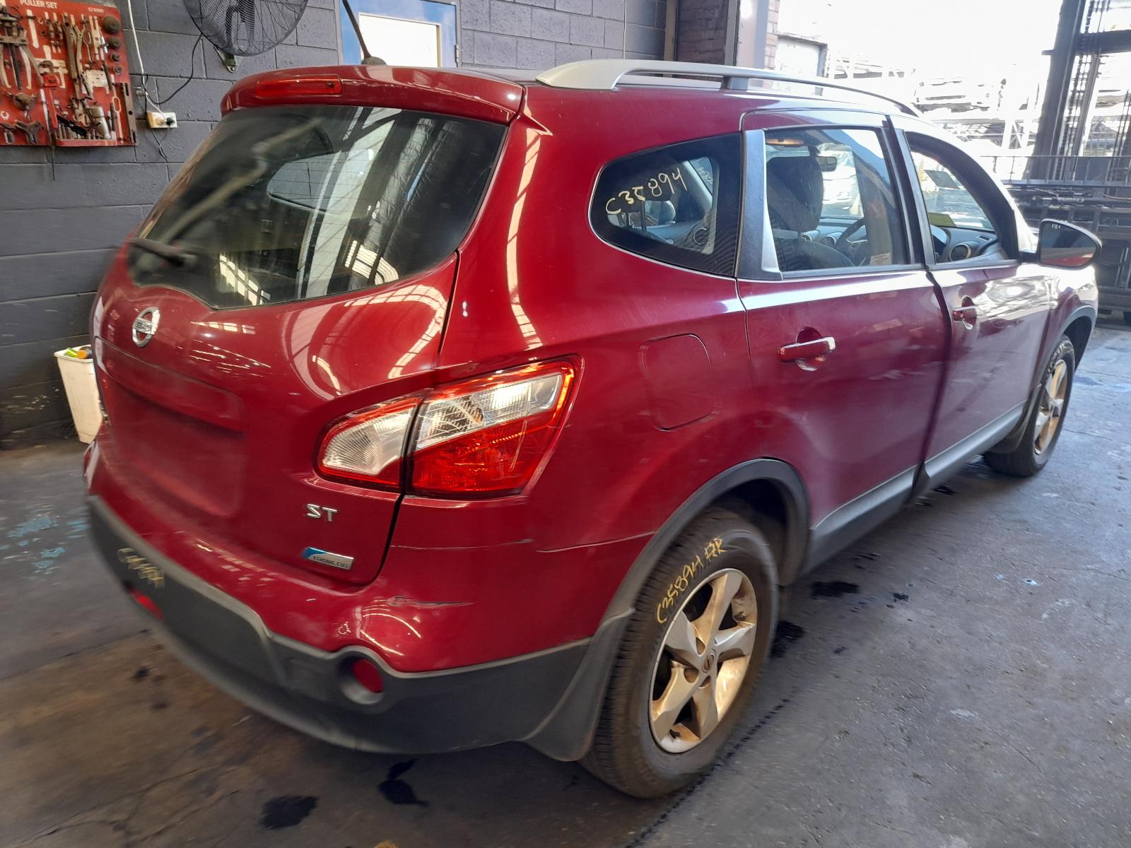 2012 Nissan Dualis Parcel Shelf Cargo Blind View Auto part Parcel Shelf Cargo Blind Nissan Dualis 2012