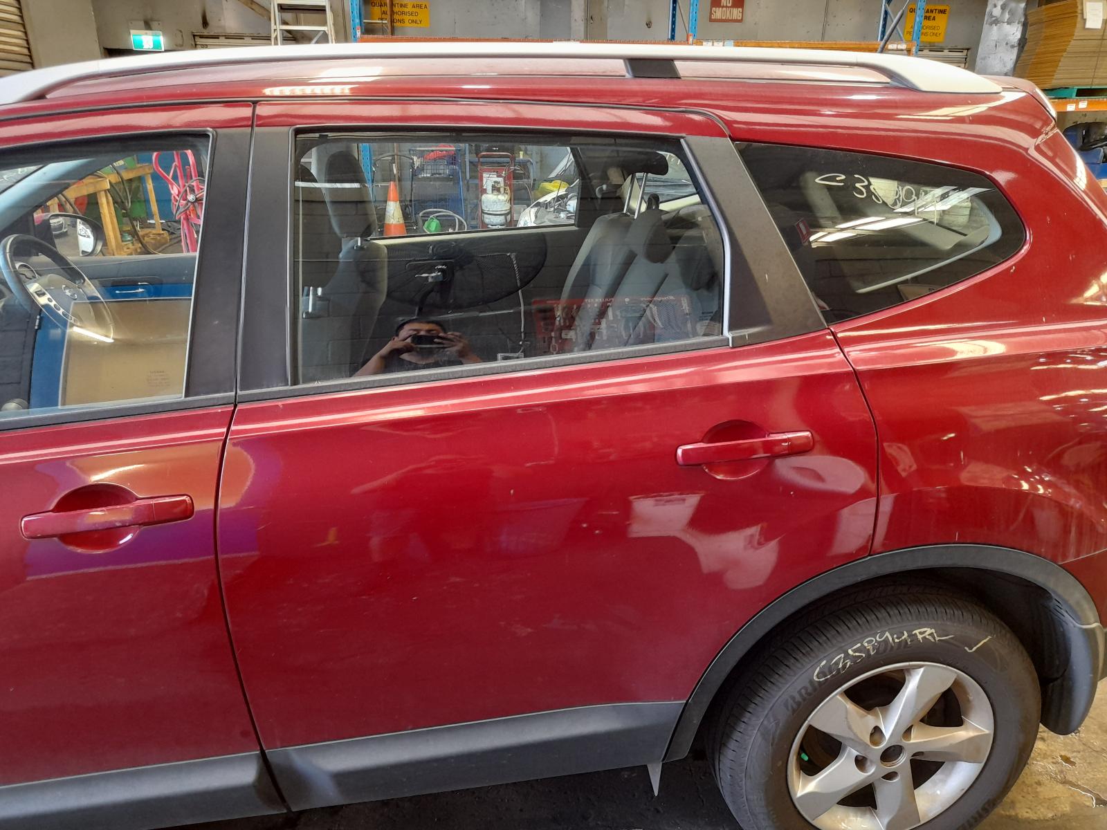 2012 Nissan Dualis Parcel Shelf Cargo Blind View Auto part Parcel Shelf Cargo Blind Nissan Dualis 2012