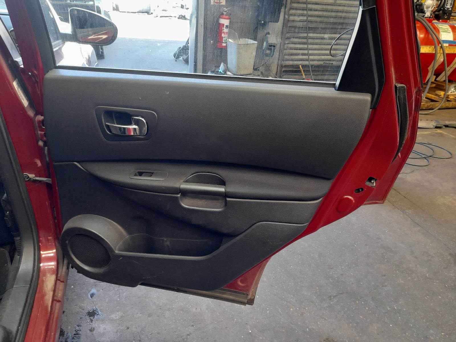 2012 Nissan Dualis Parcel Shelf Cargo Blind View Auto part Parcel Shelf Cargo Blind Nissan Dualis 2012
