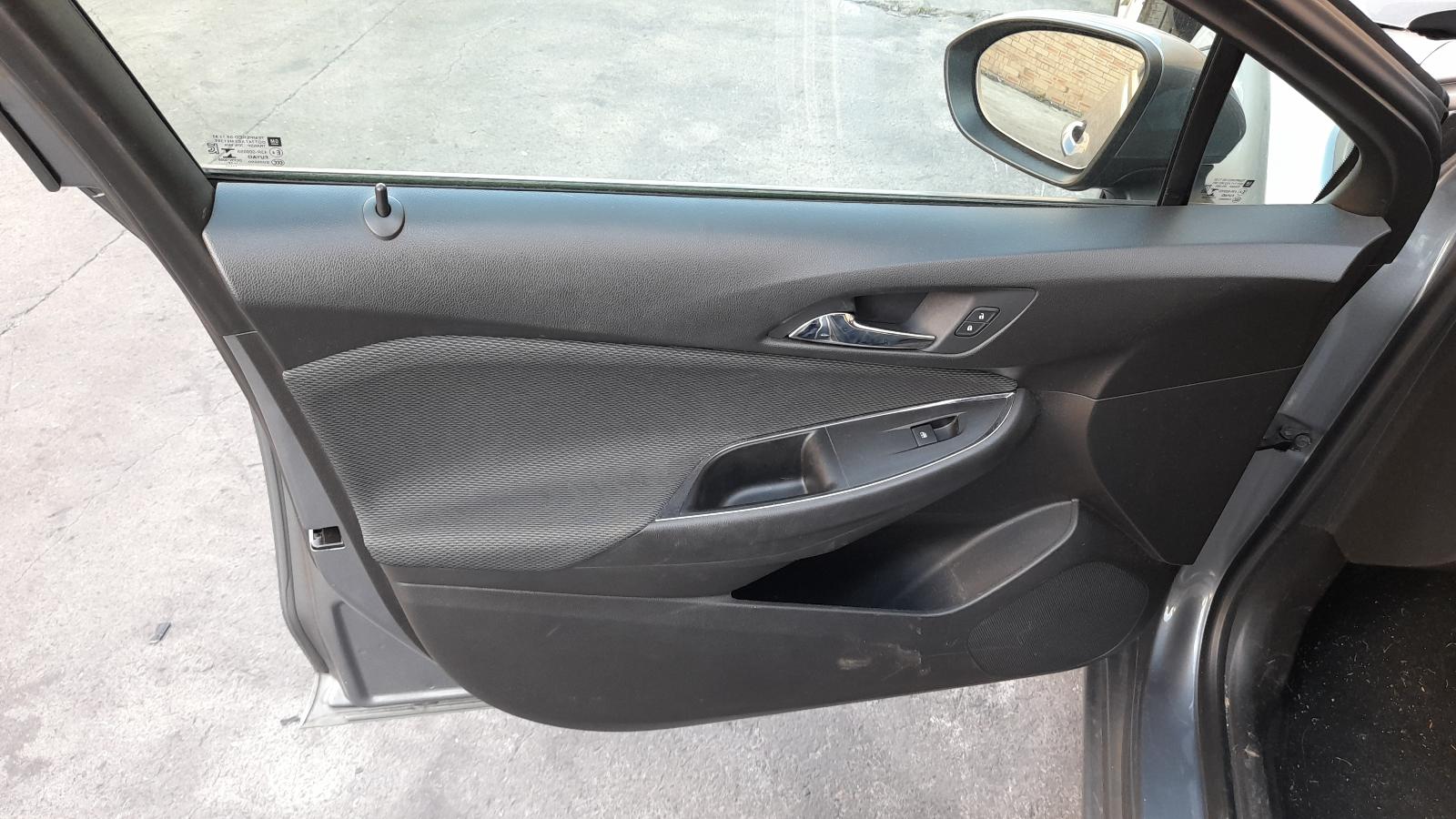 View Auto part Door/Boot/Gate Lock Holden Astra 2017