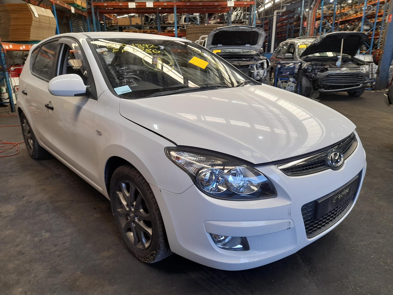 View Auto part null Hyundai I30 2011