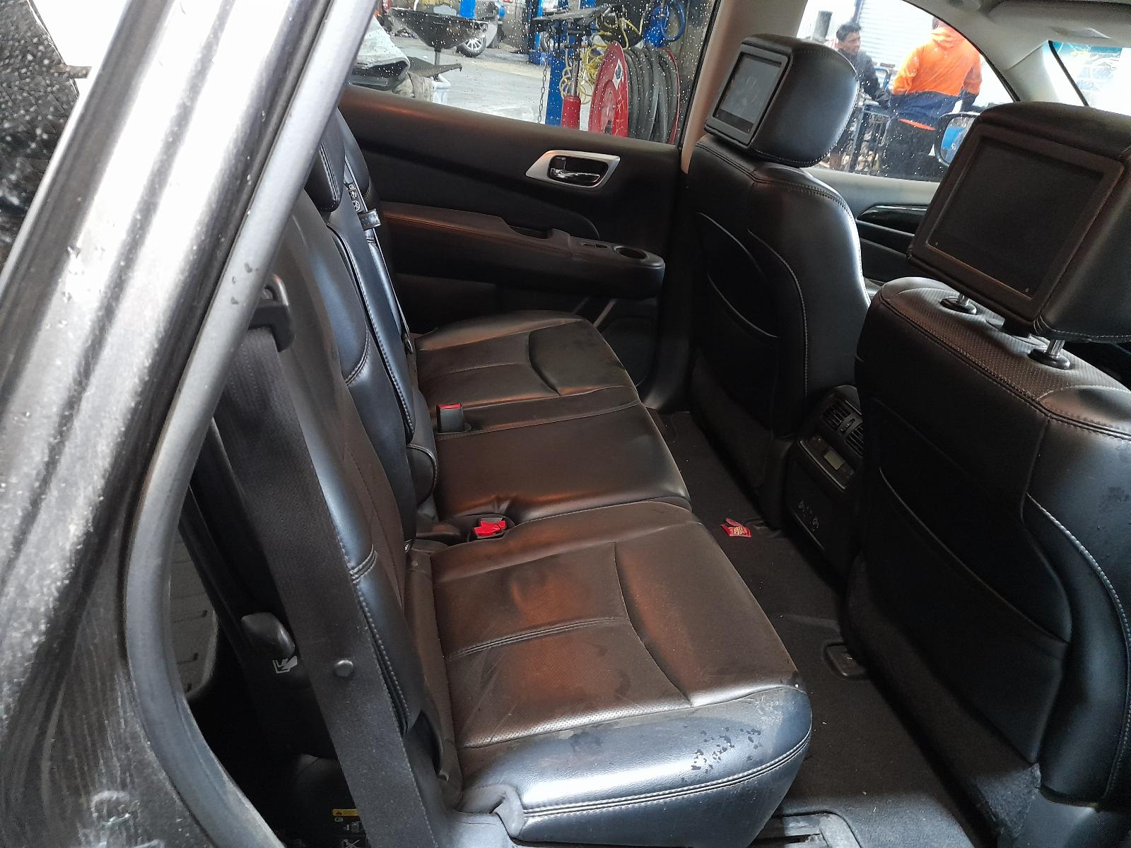 2017 Nissan Pathfinder Bootlid/Tailgate View Auto part Bootlid/Tailgate Nissan Pathfinder 2017