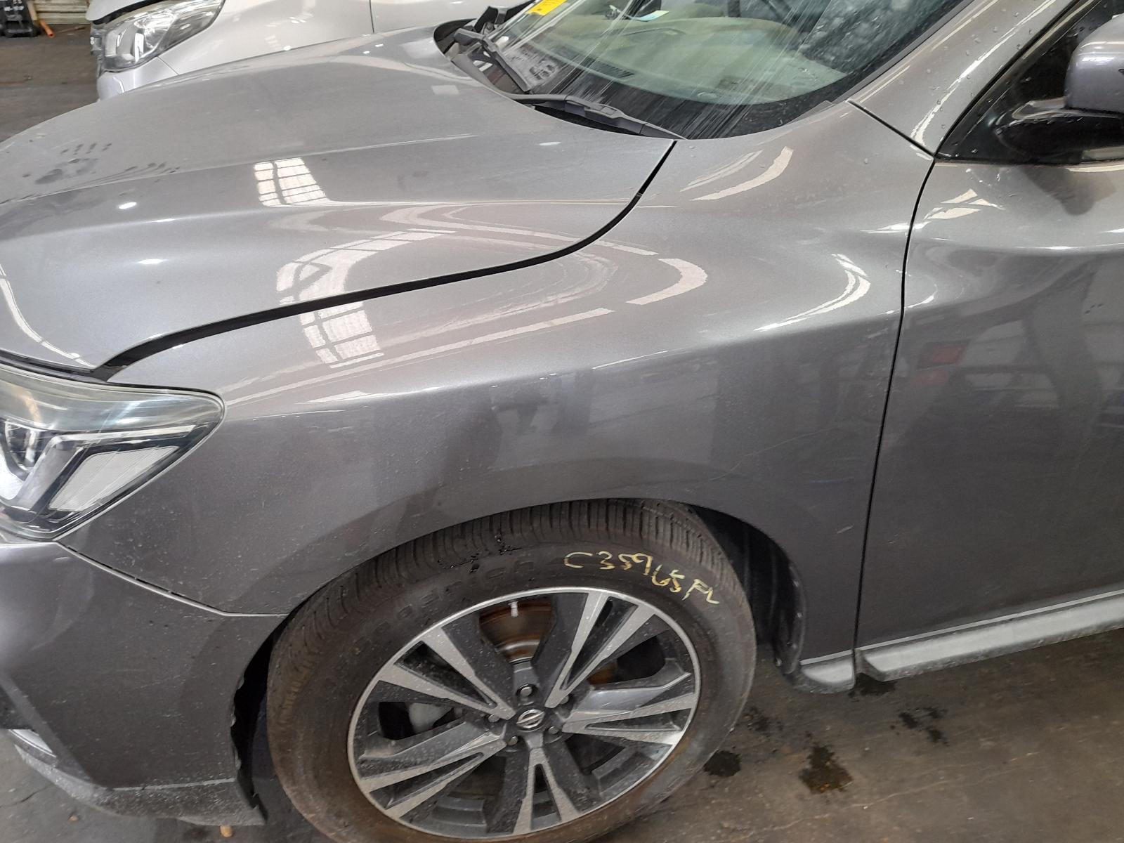 2017 Nissan Pathfinder Bootlid/Tailgate View Auto part Bootlid/Tailgate Nissan Pathfinder 2017