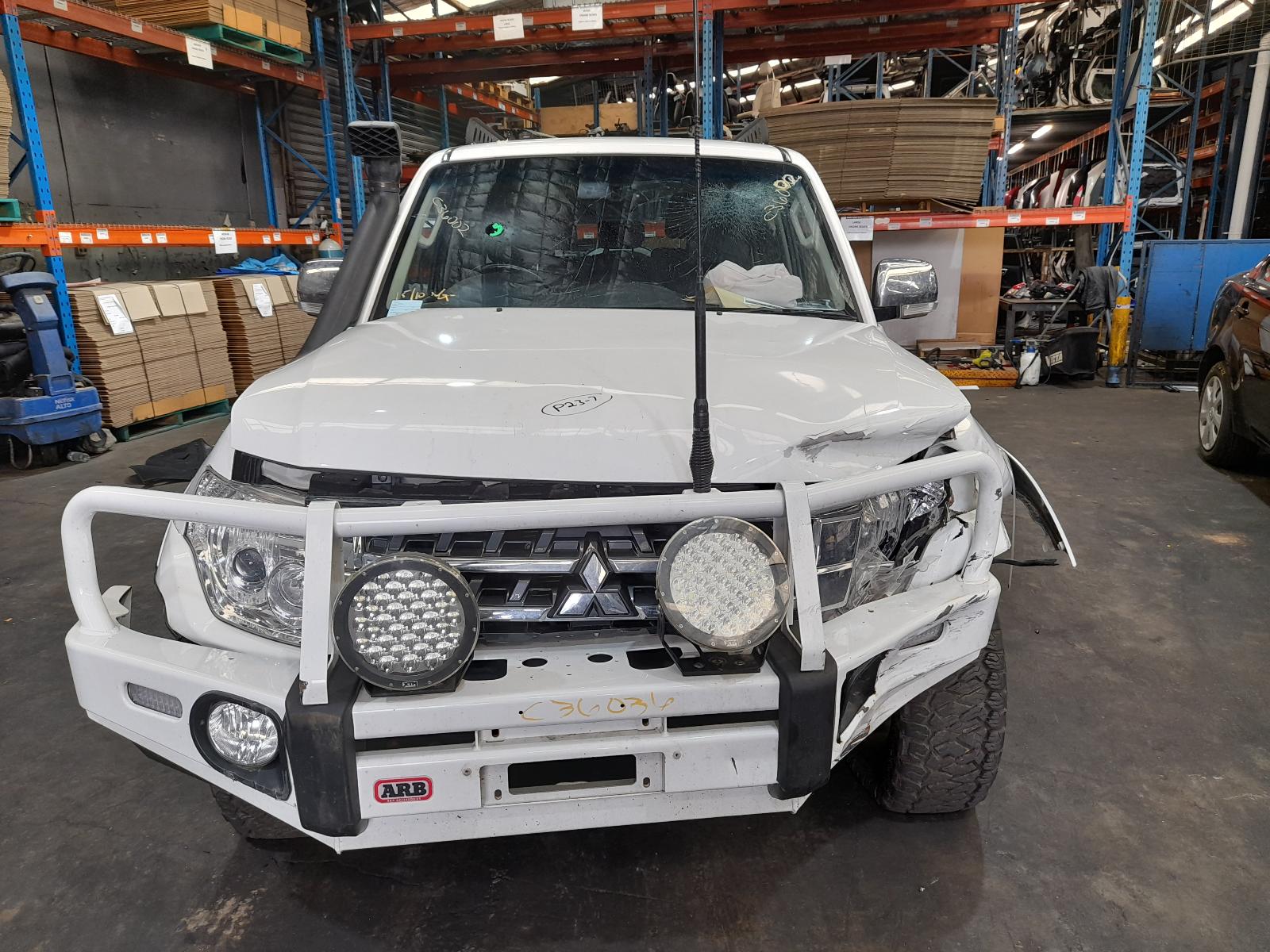 View Auto part Differential Centre Mitsubishi Pajero 2017