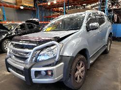 View Auto part Right Taillight Isuzu Mu-x 2015