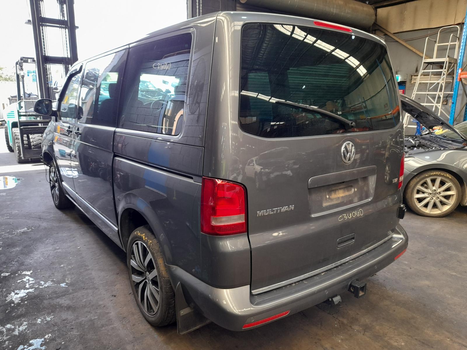 View Auto part Door/Boot/Gate Lock Volkswagen Transporter 2013