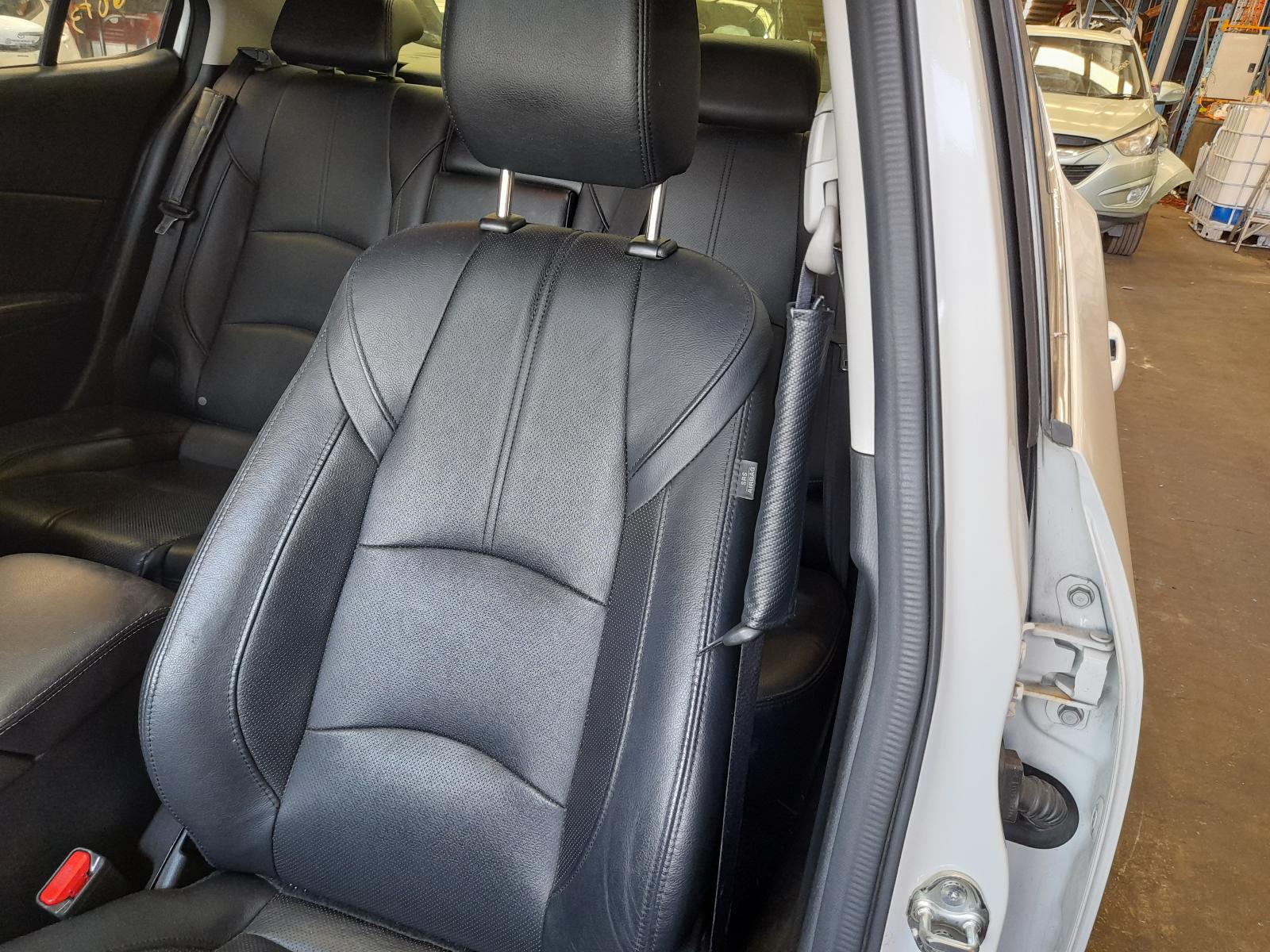 View Auto part Starter Mazda 3 2017