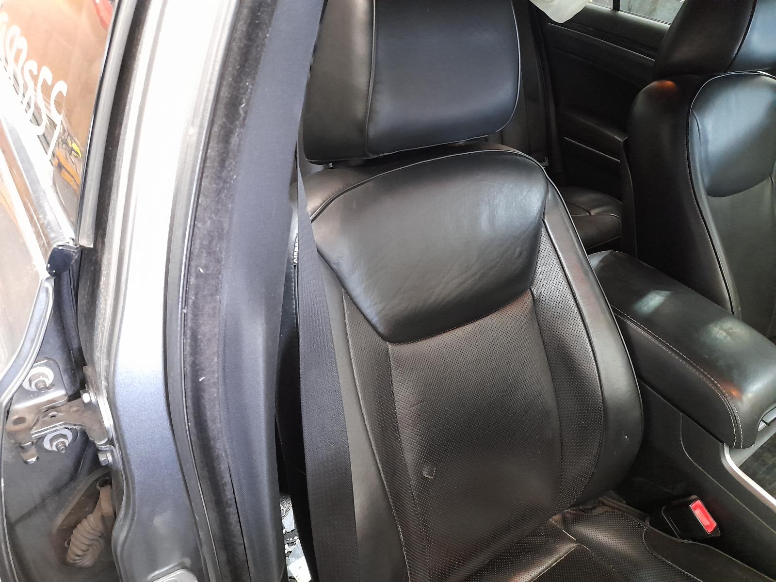 View Auto part Sunvisor Chrysler 300c 2012