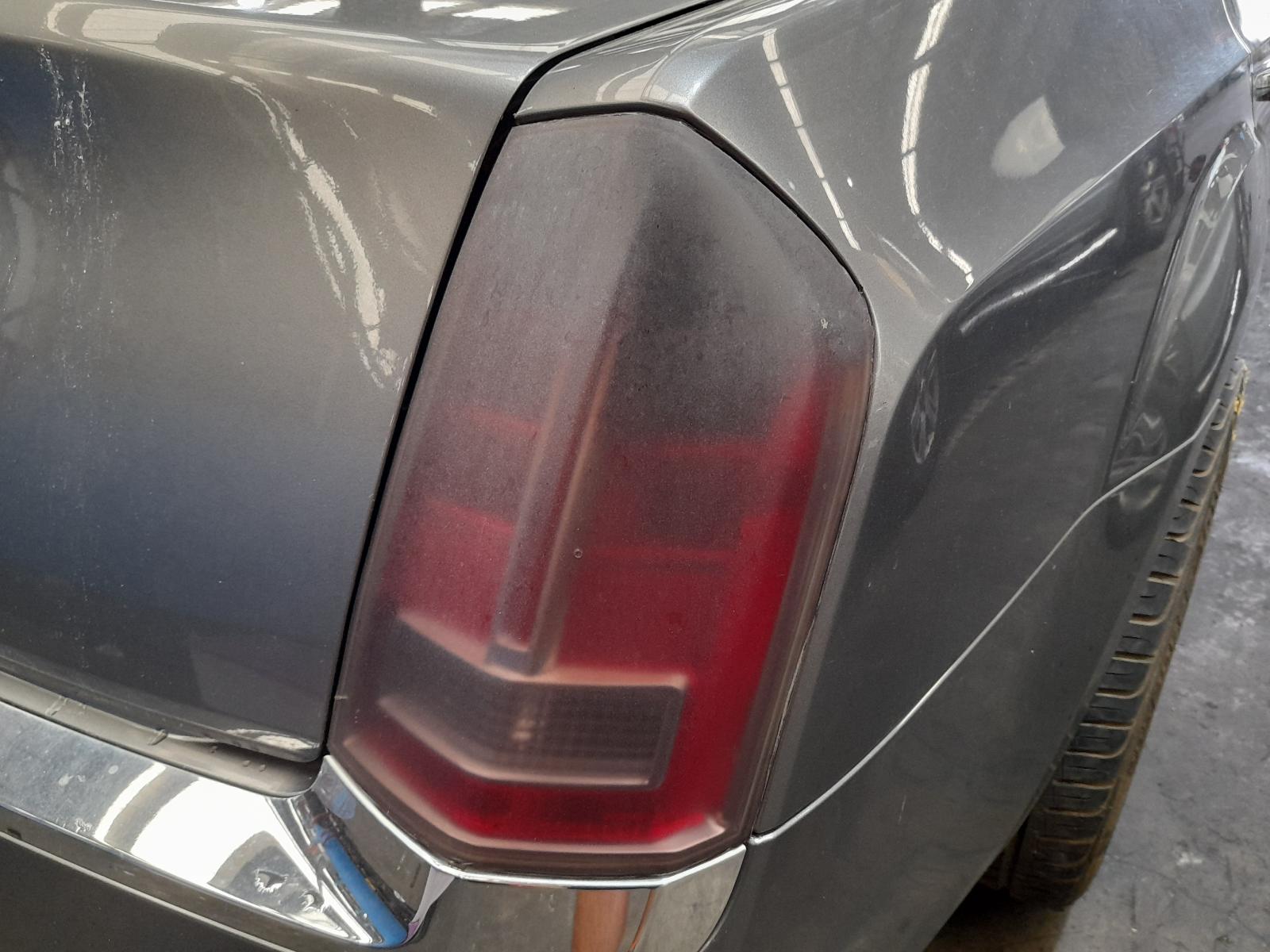 View Auto part Sunvisor Chrysler 300c 2012