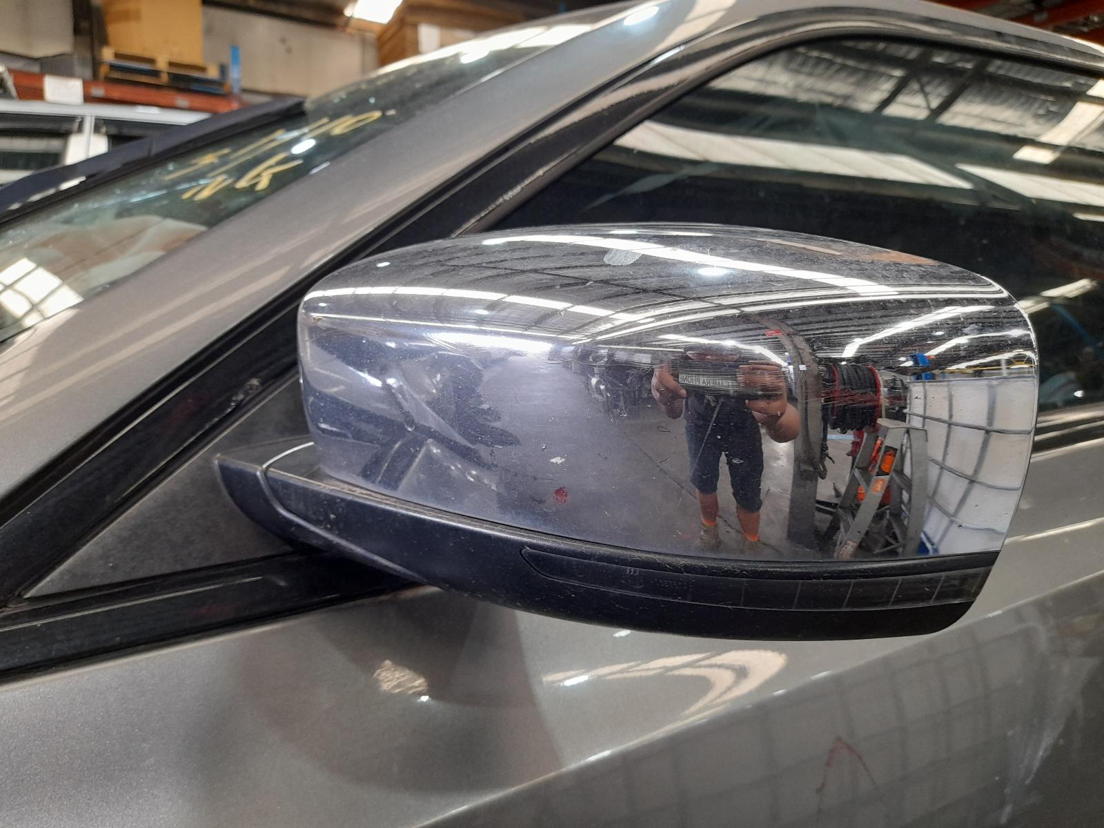 View Auto part Sunvisor Chrysler 300c 2012